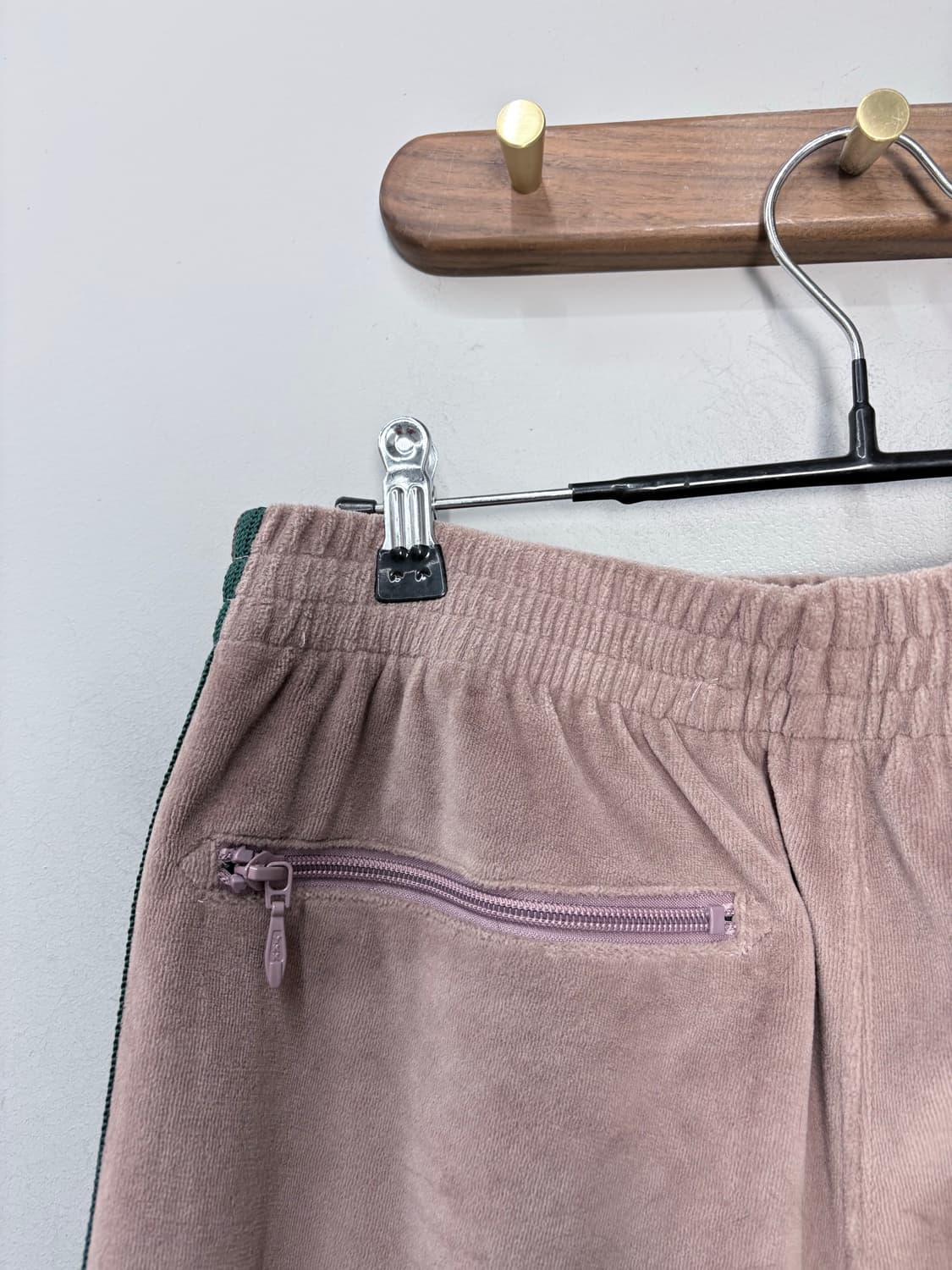 니들스 스몰로고 벨벳 트랙탑 팬츠 A3502 상품이미지6