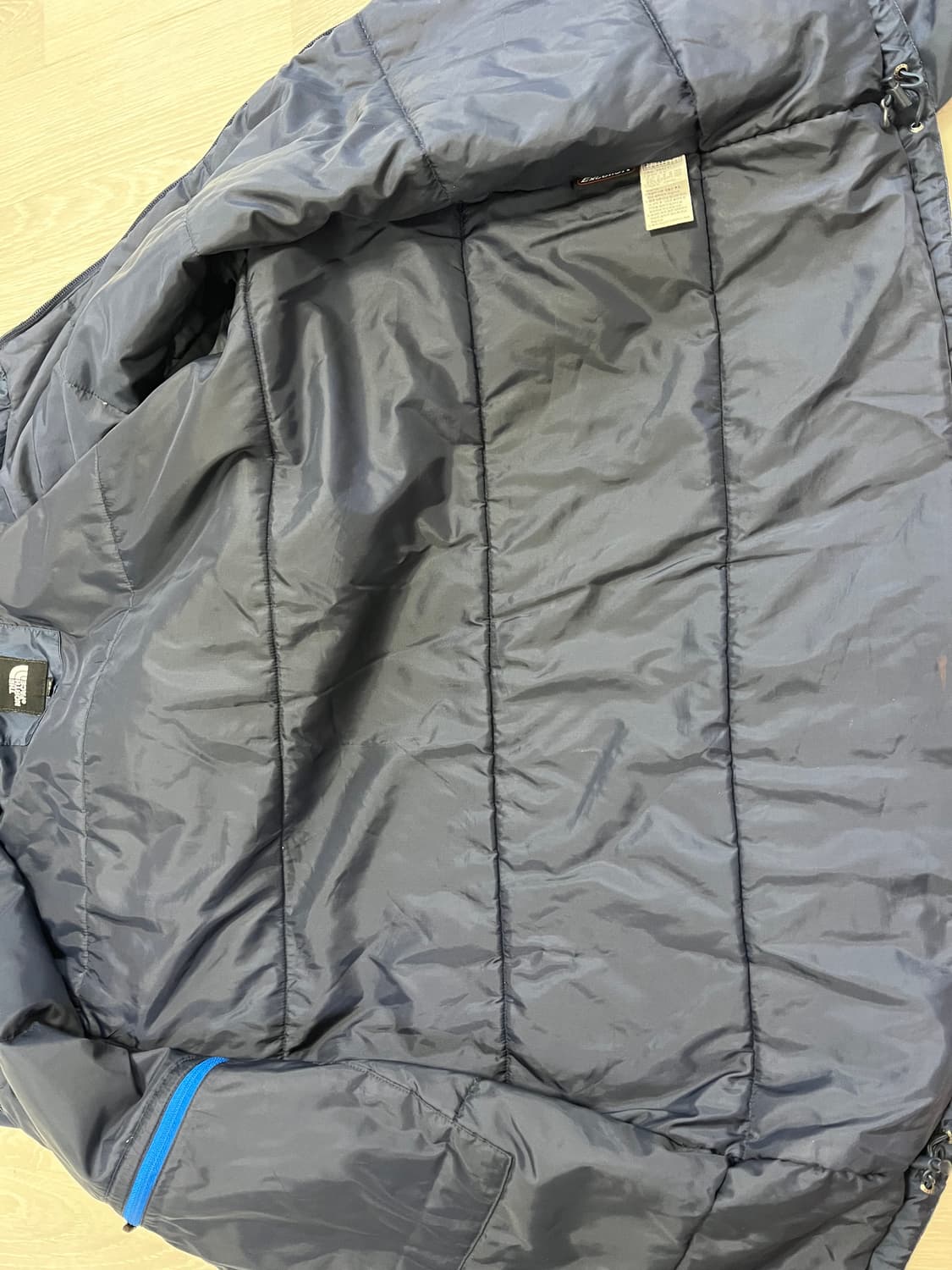 노스페이스 엑셀로프트 경량점퍼 L-XL 상품이미지6