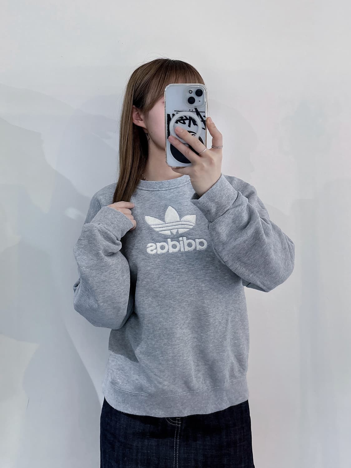 아디다스 빅로고 그레이 맨투맨 상품이미지1