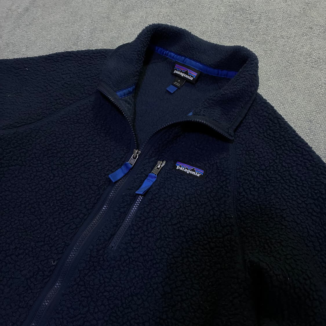 파타고니아 레트로 파일 폴리스 L 상품이미지2