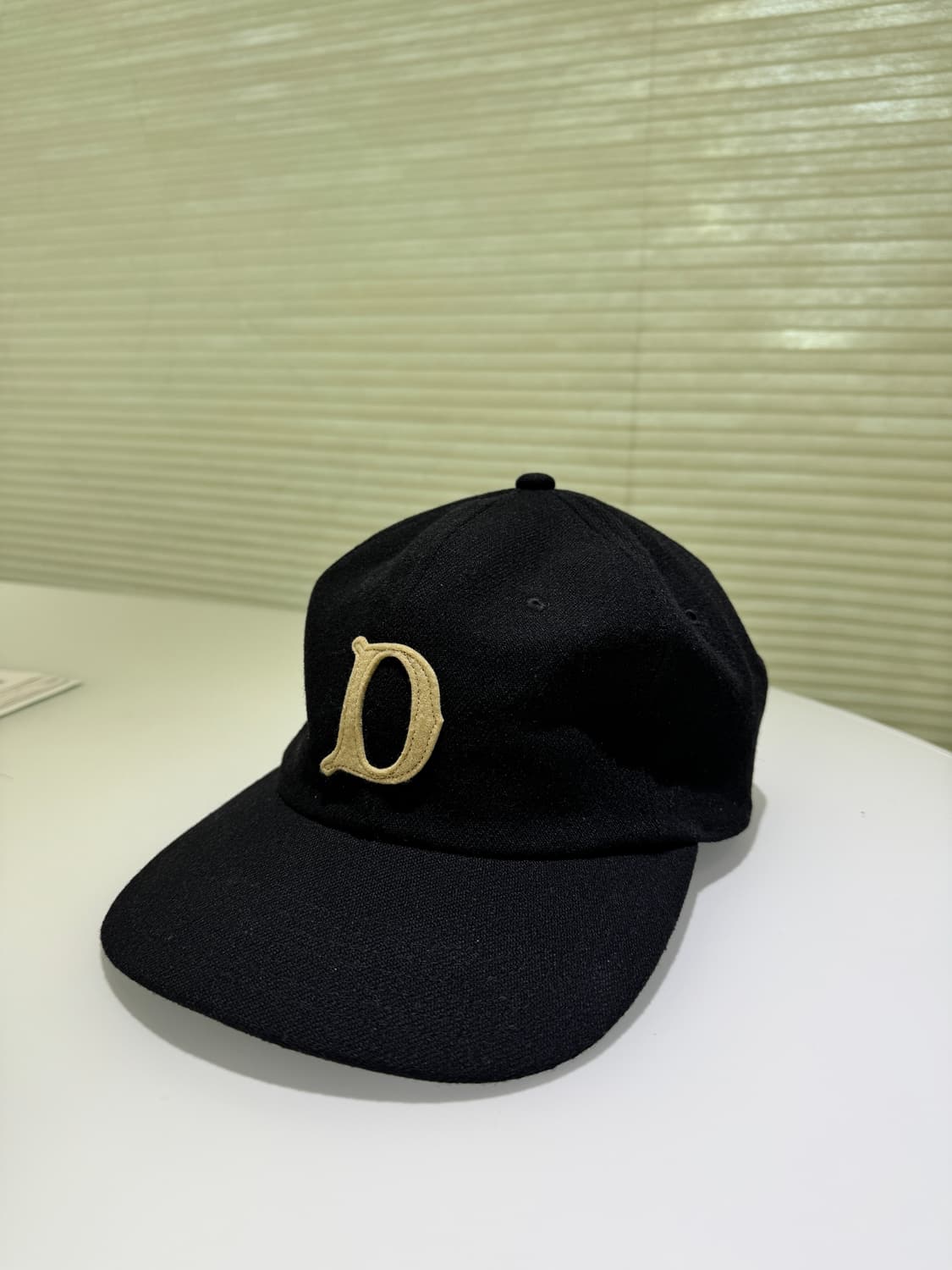 The H.W DOG (도그앤코) 모자 판매 합니다. 상품이미지2