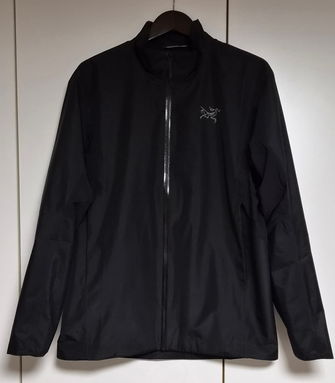 (신세계백화점 매장정품)26SS 아크테릭스 솔라노 자켓 블랙 M 새제품급 상품이미지2