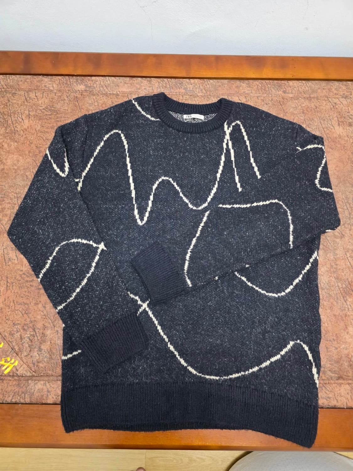 자라 추상 라인 자카드 니트 XL 상품이미지1