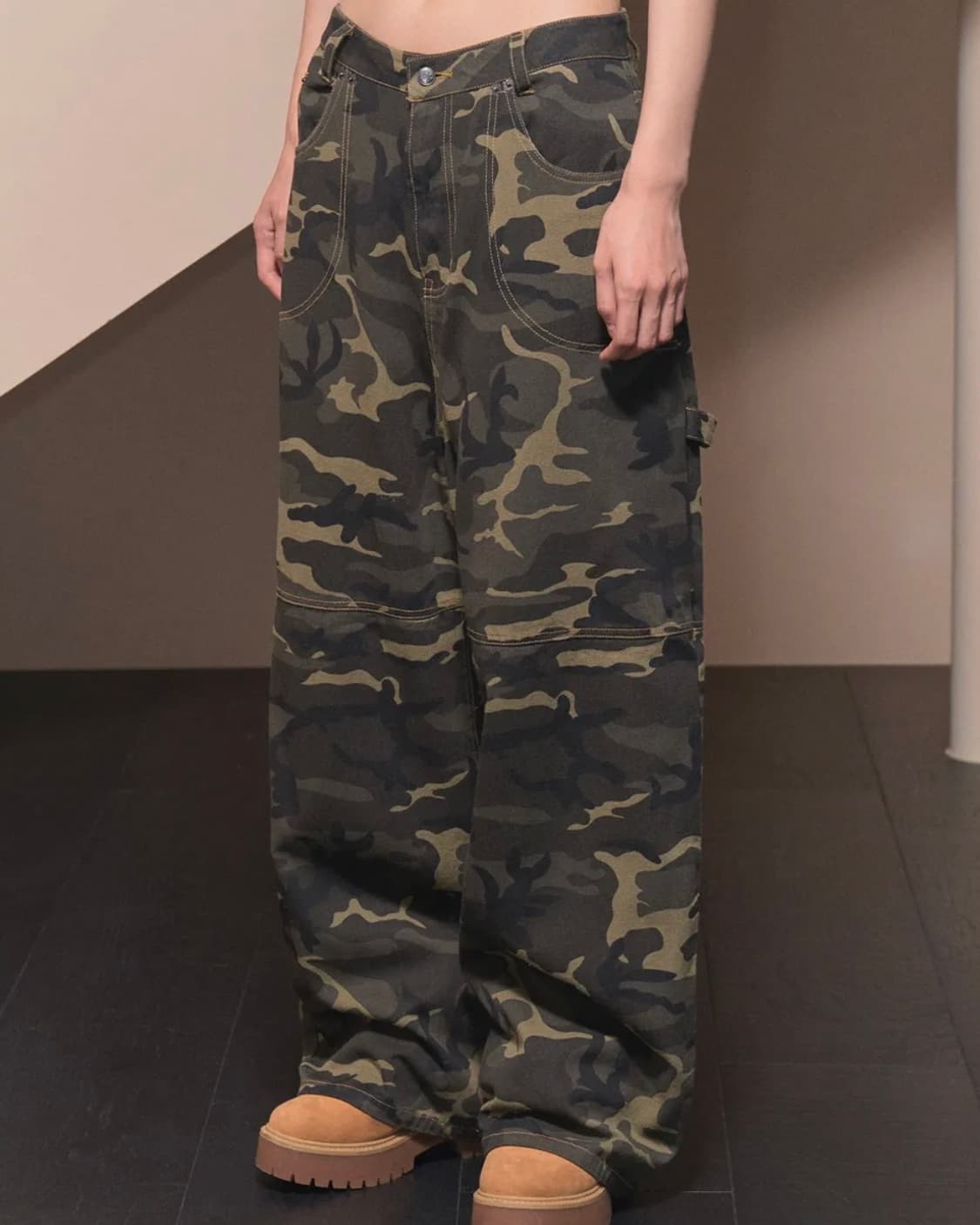 팬시클럽 카펜더 레터링 데님 팬츠 (KHAKI CAMO) 상품이미지2