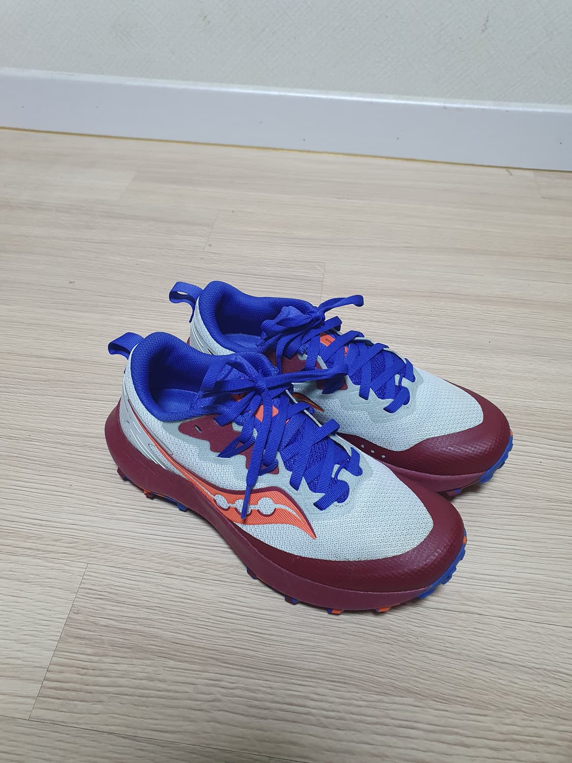 써코니 페레그린 14 트레일러닝화 245 상품이미지2