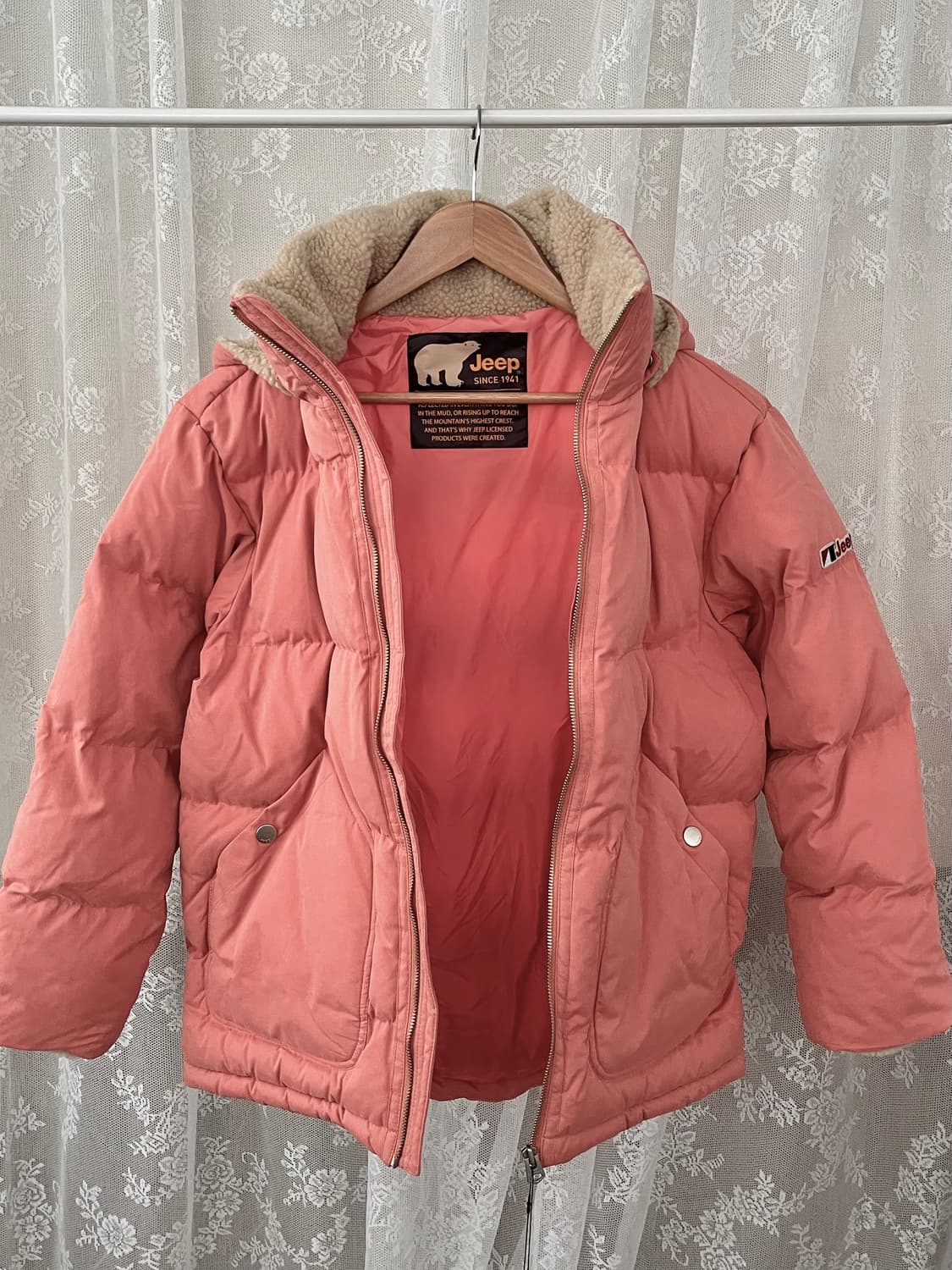 S) 새상품 지프 jeep 숏 패딩 점퍼 코랄 상품이미지3