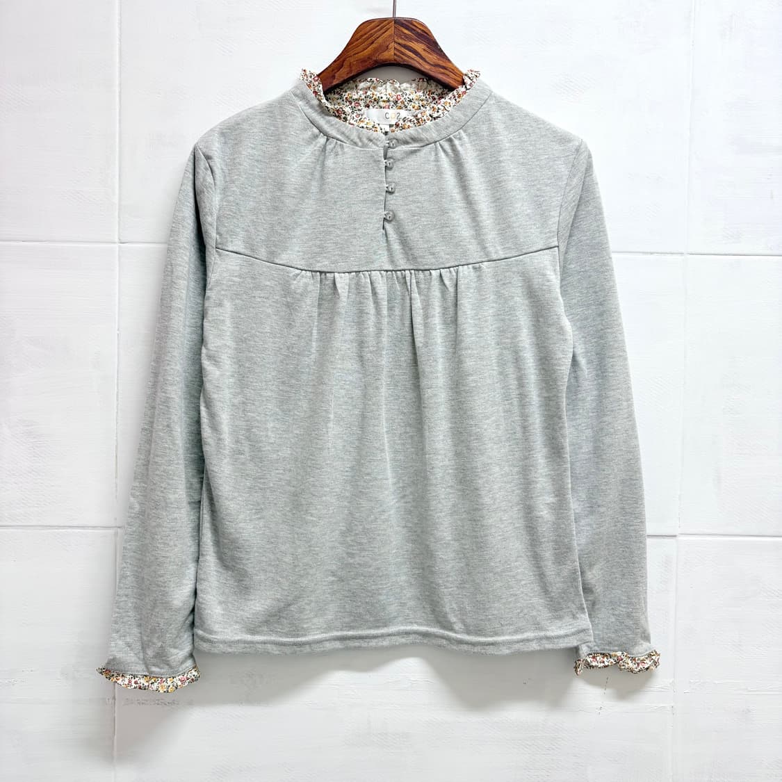 플라워 모리걸 하구미 셔링 헨리넥 롱슬리브 상품이미지1