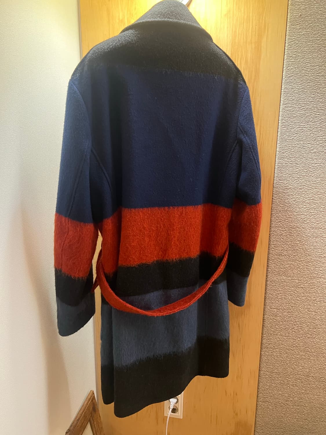 페라가모 컬러 블록 코트 상품이미지3