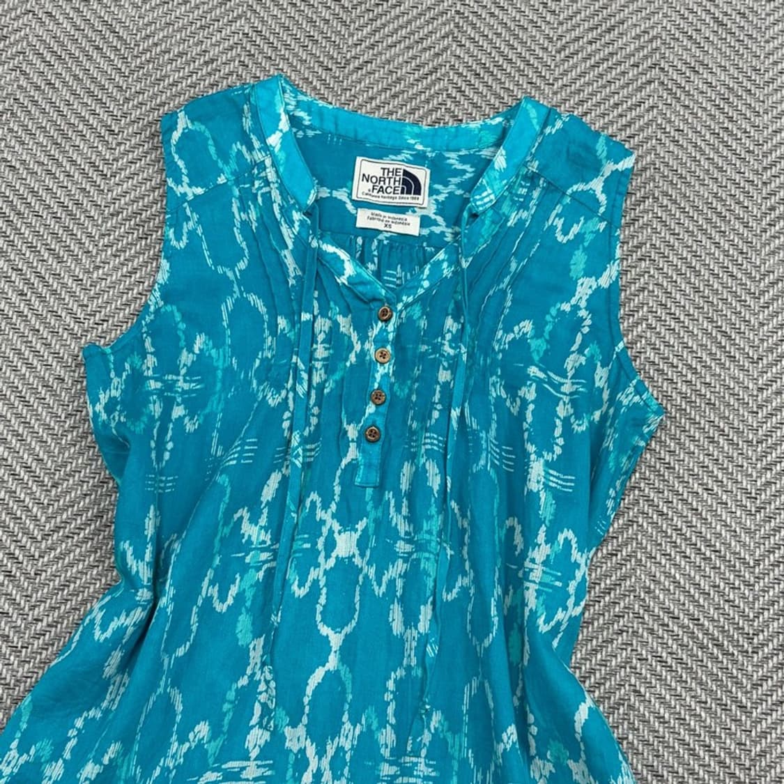 노스페이스 패턴 민소매 블라우스 v3052 상품이미지3