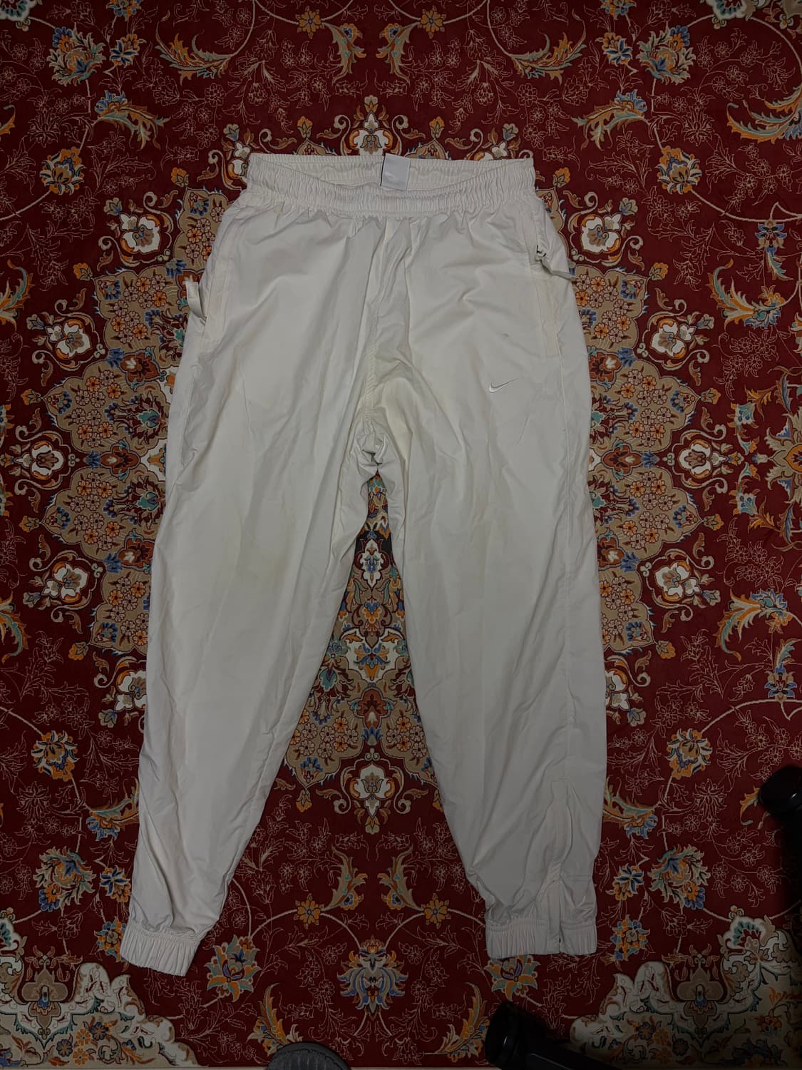 나이키 nrg 솔로 스우시 트랙팬츠 팬텀화이트 국내 백화점판 상품이미지1