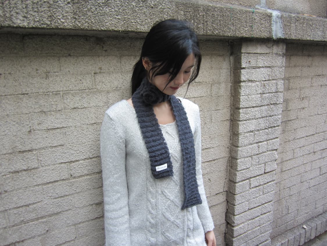 crochet mohair rose scarf charcoal 상품이미지5