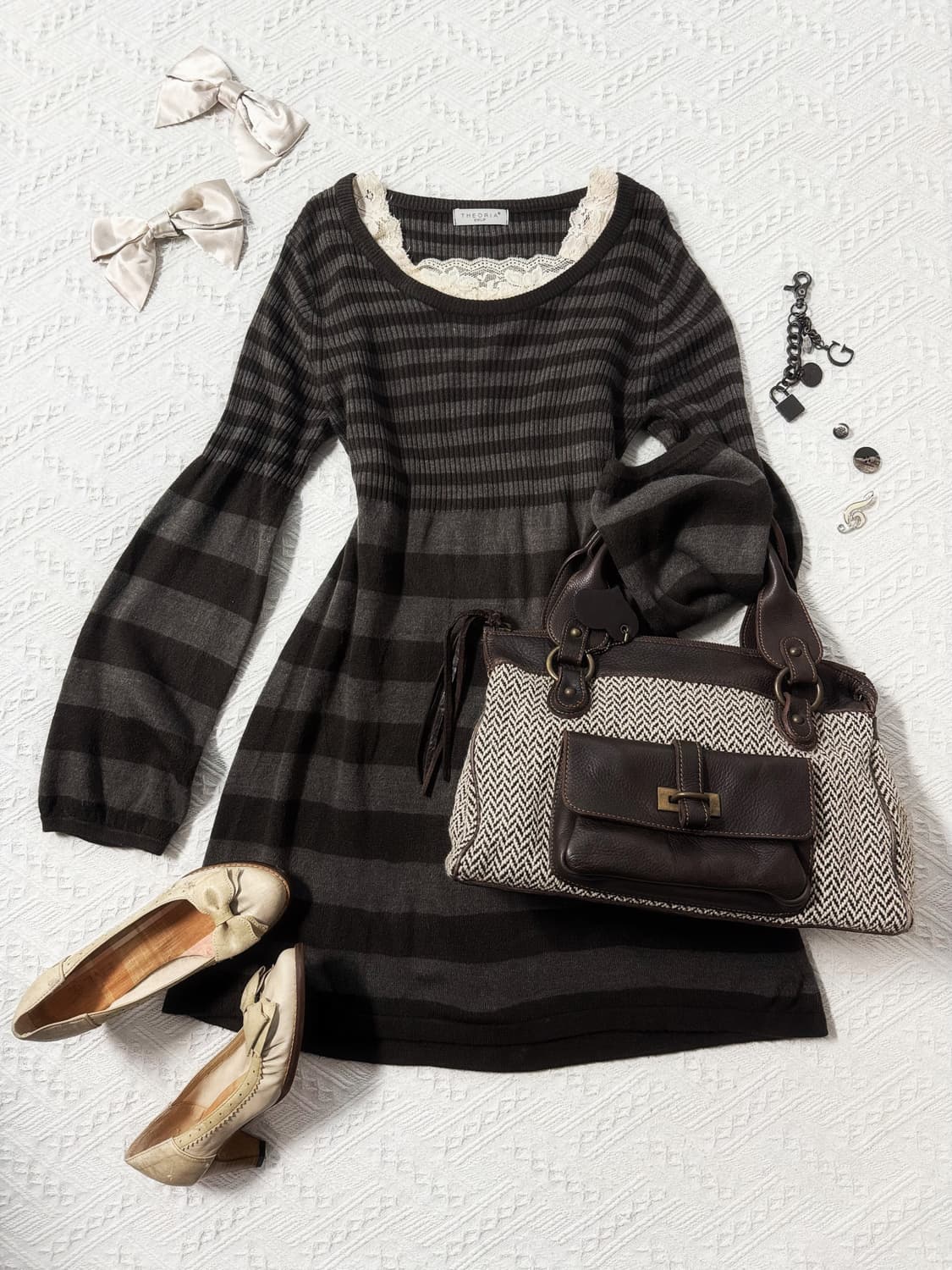 스트라이프 패턴 퍼프 슬리브 니트 원피스 (이너 세트 구매 가능) 상품이미지1