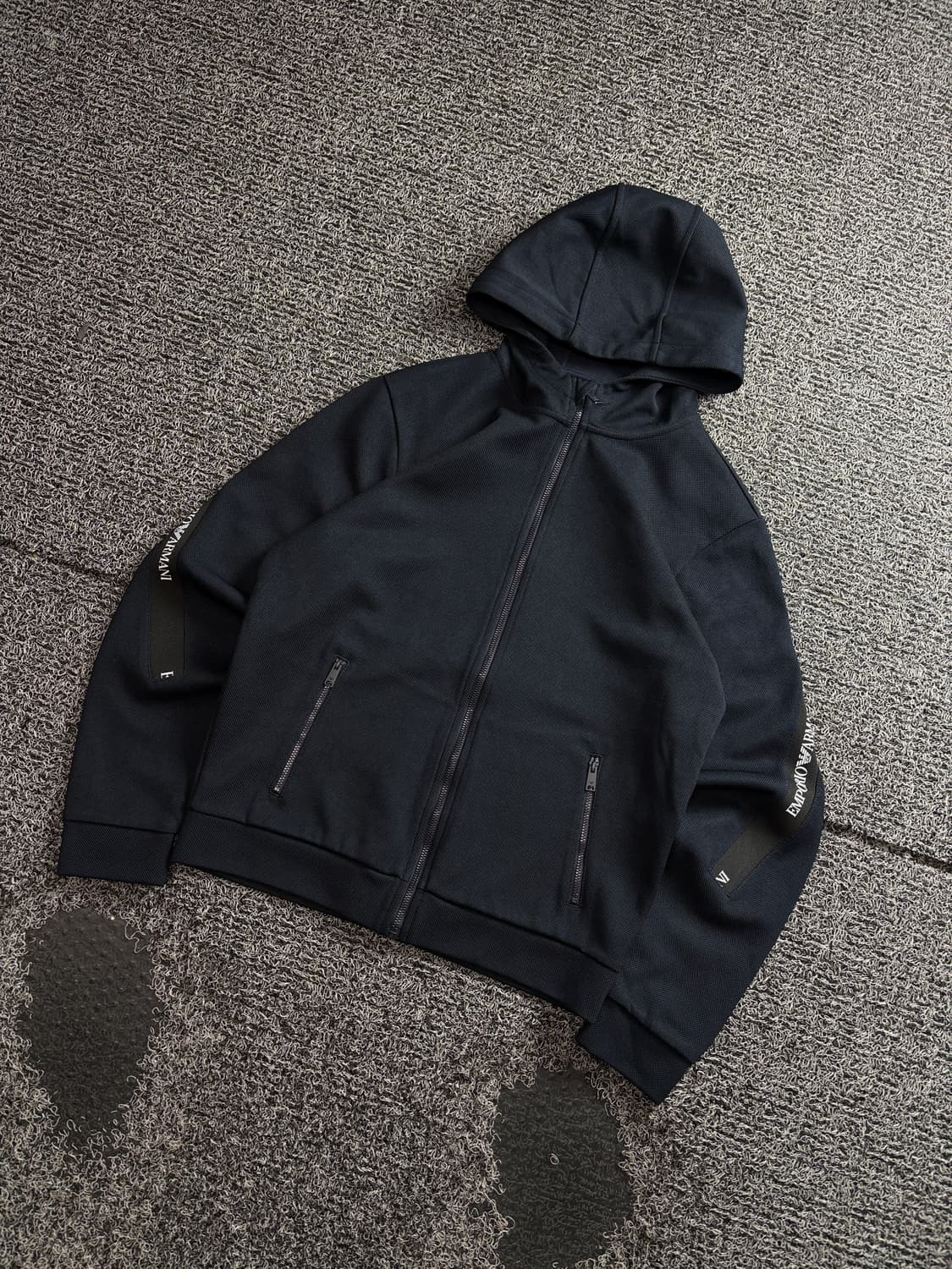 엠포리오 아르마니 테이핑 디테일 저지 3708 상품이미지1