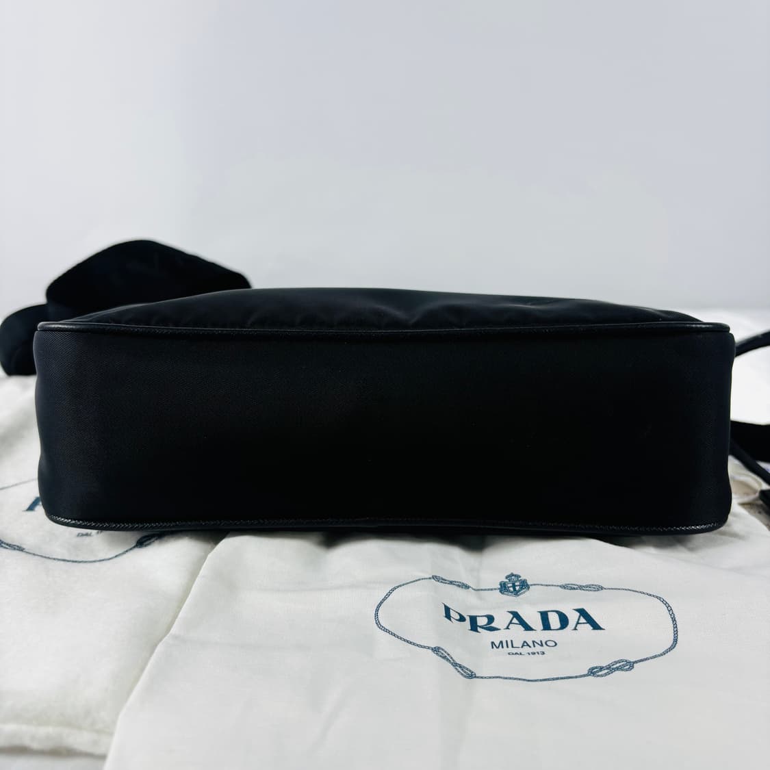 (정품)프라다 2005 리나일론 테수토 은장체인 호보백 상품이미지6