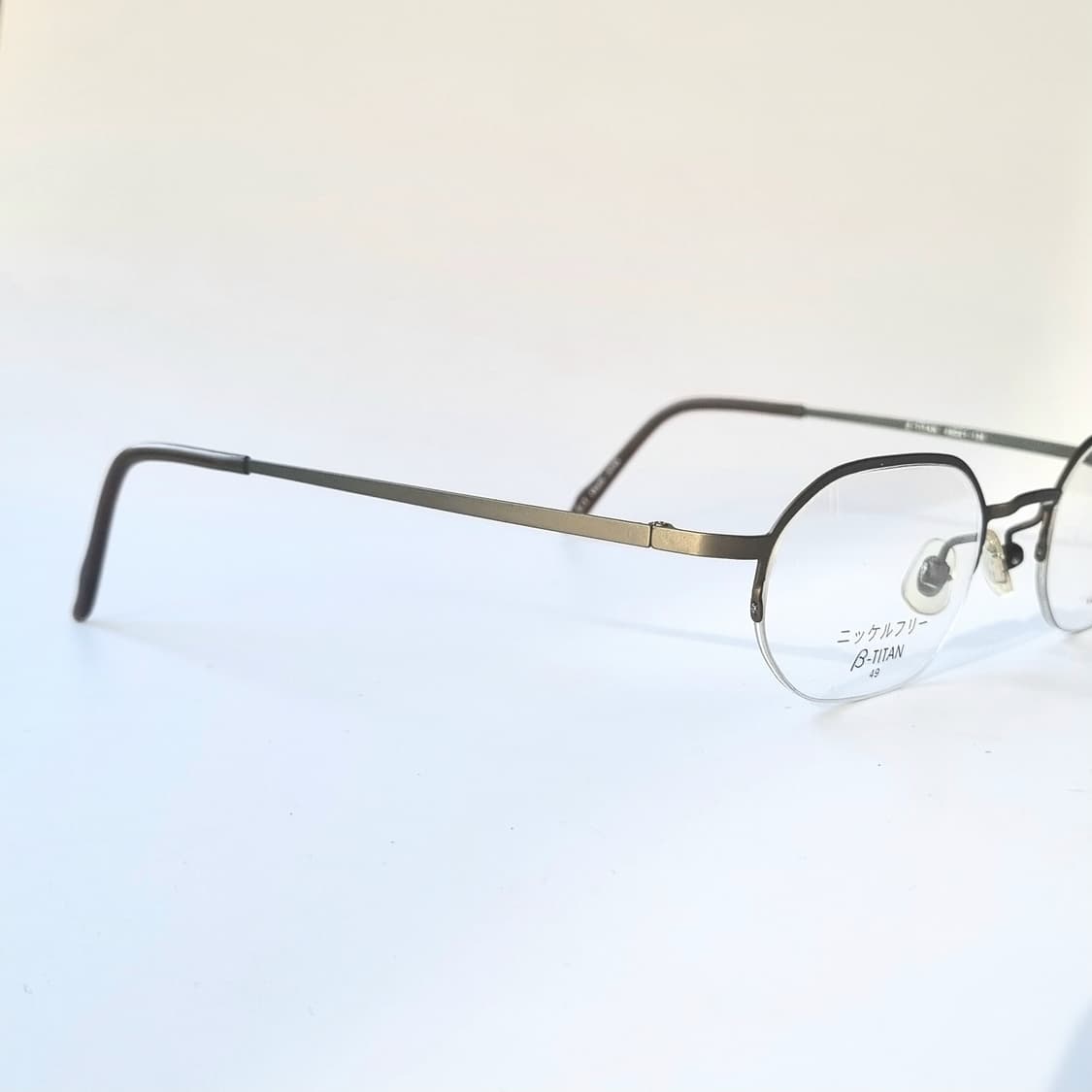 라베리(Maxime Labeyrie) 초경량 베타 티타늄 반무테 안경 상품이미지7