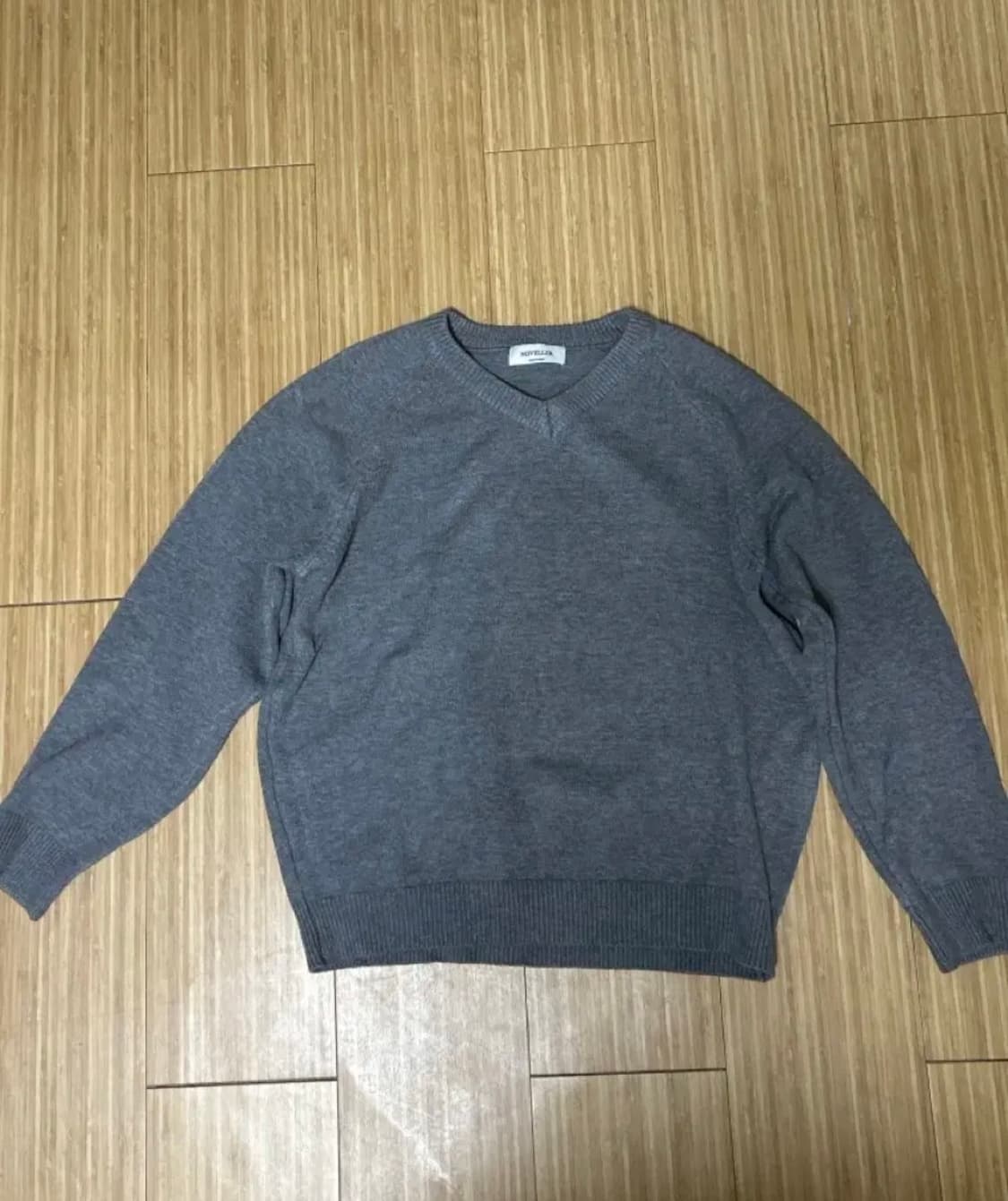 회색 심플 브이넥 크롭 니트 상품이미지2