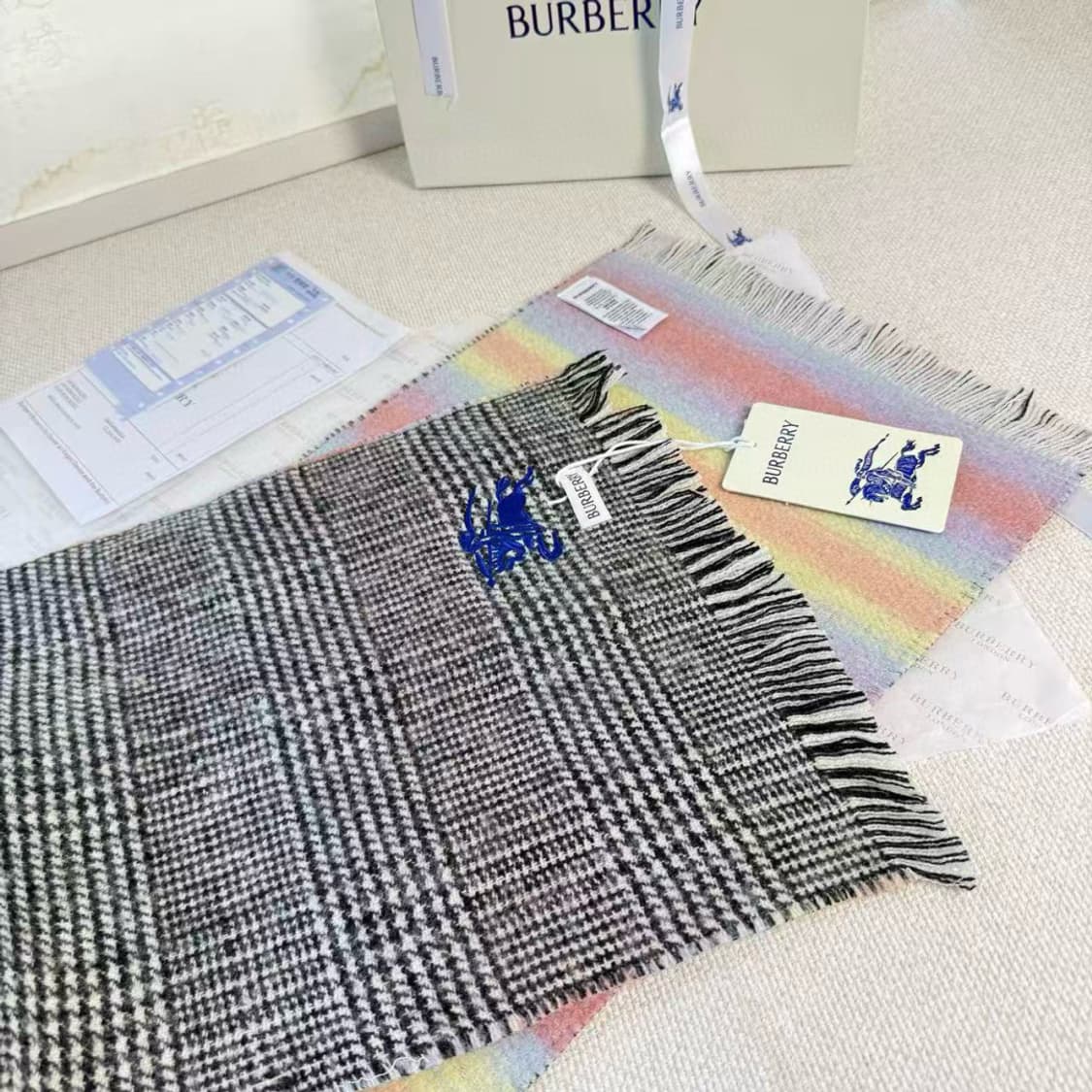 버버리 양면 머플러 램스울 100% 추동 단품
 상품이미지3