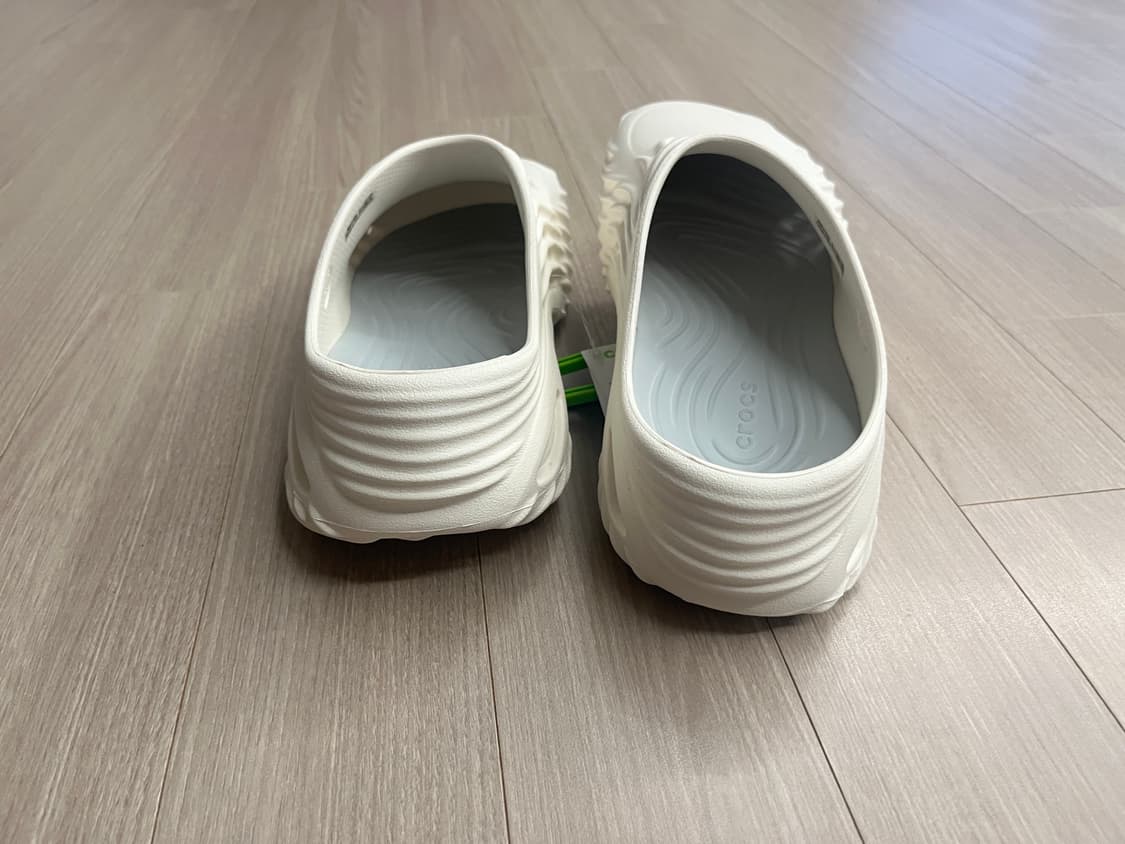 크록스 에코 웨이브 뮬 슬라이드 크림 260 새제품 상품이미지5
