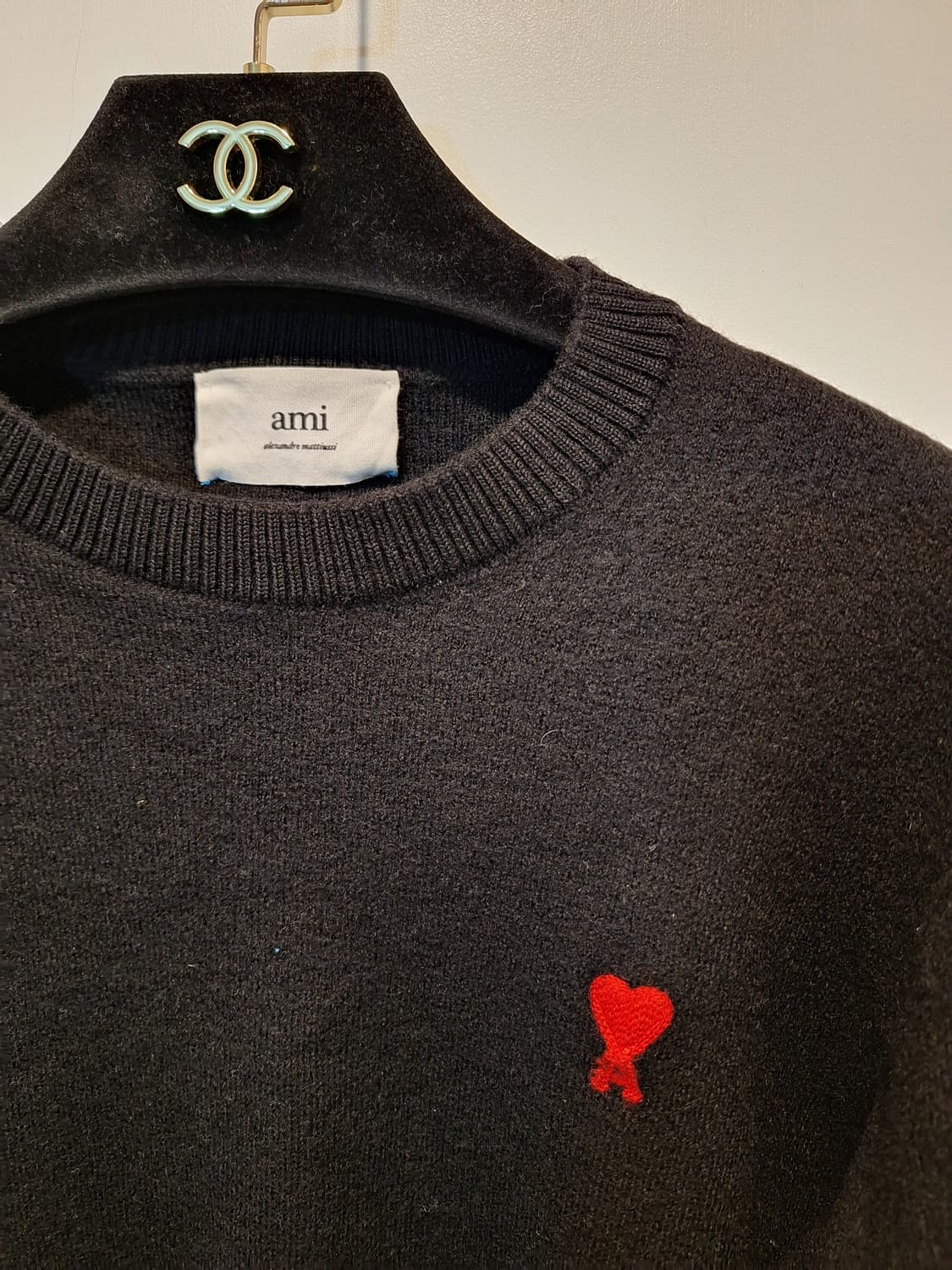 아미 여성 블랙 니트 티셔츠  상품이미지2