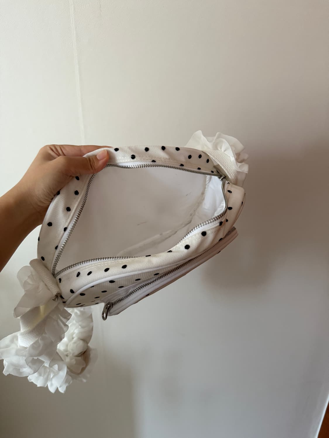 Soi KKOTNIM BAG WHITE 가방 판매합니다 상품이미지6