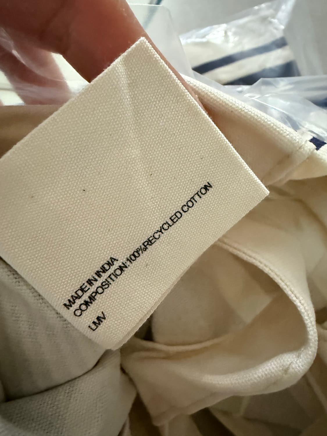 셀린느 스트라이프 에코백 25년도 상품이미지2