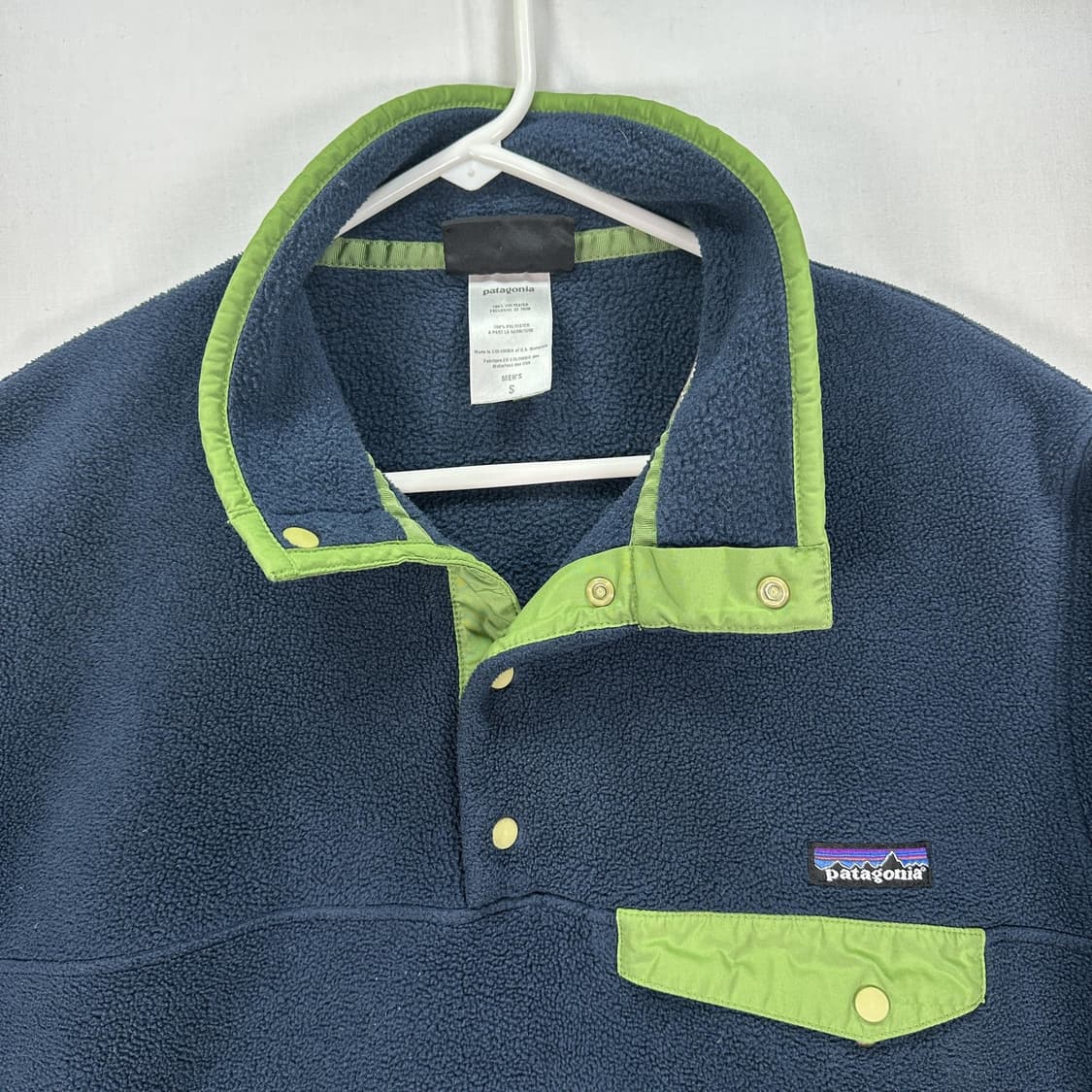08FW 파타고니아 클래식 신칠라 스냅-티 플리스 네이비/라임 상품이미지2