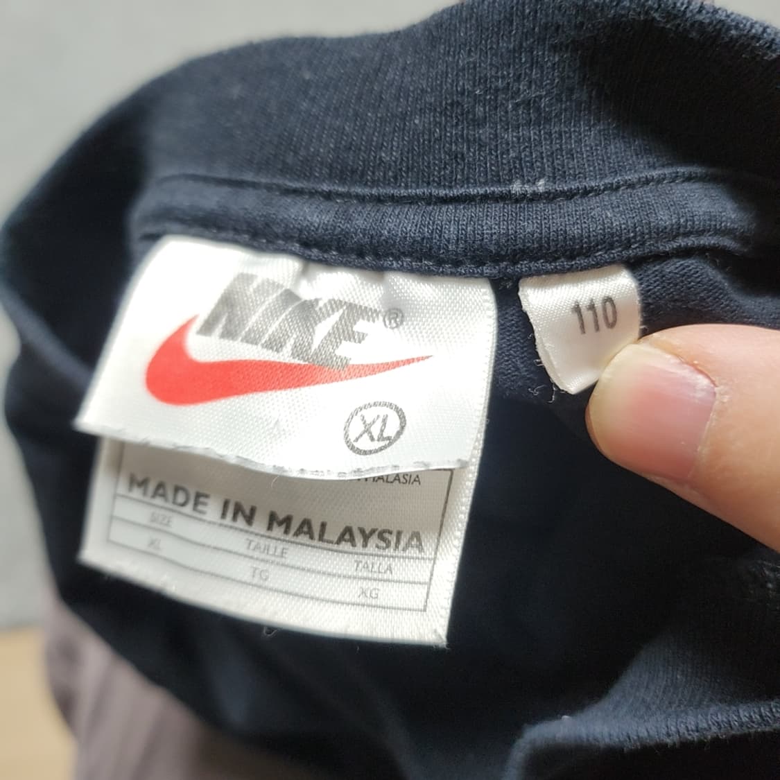 [110] 나이키 스우시 블랙 긴팔 티셔츠 상품이미지4