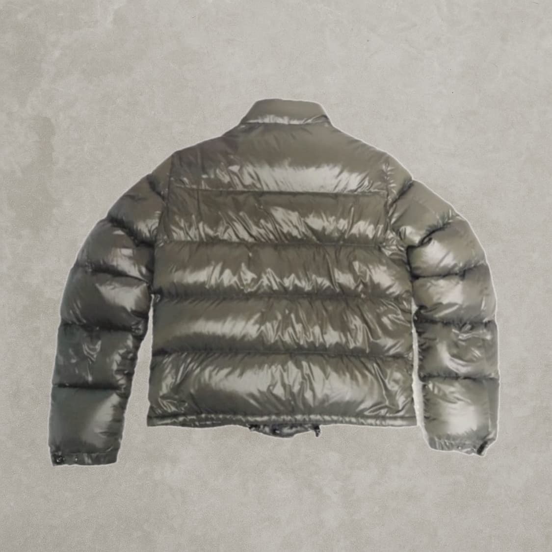 PRADA TRIANGLE LOGO KHAKI 패딩 상품이미지2