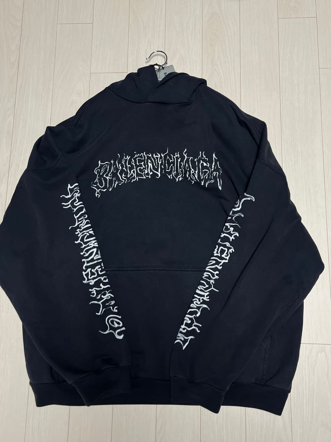 발렌시아가 후드티 상품이미지1