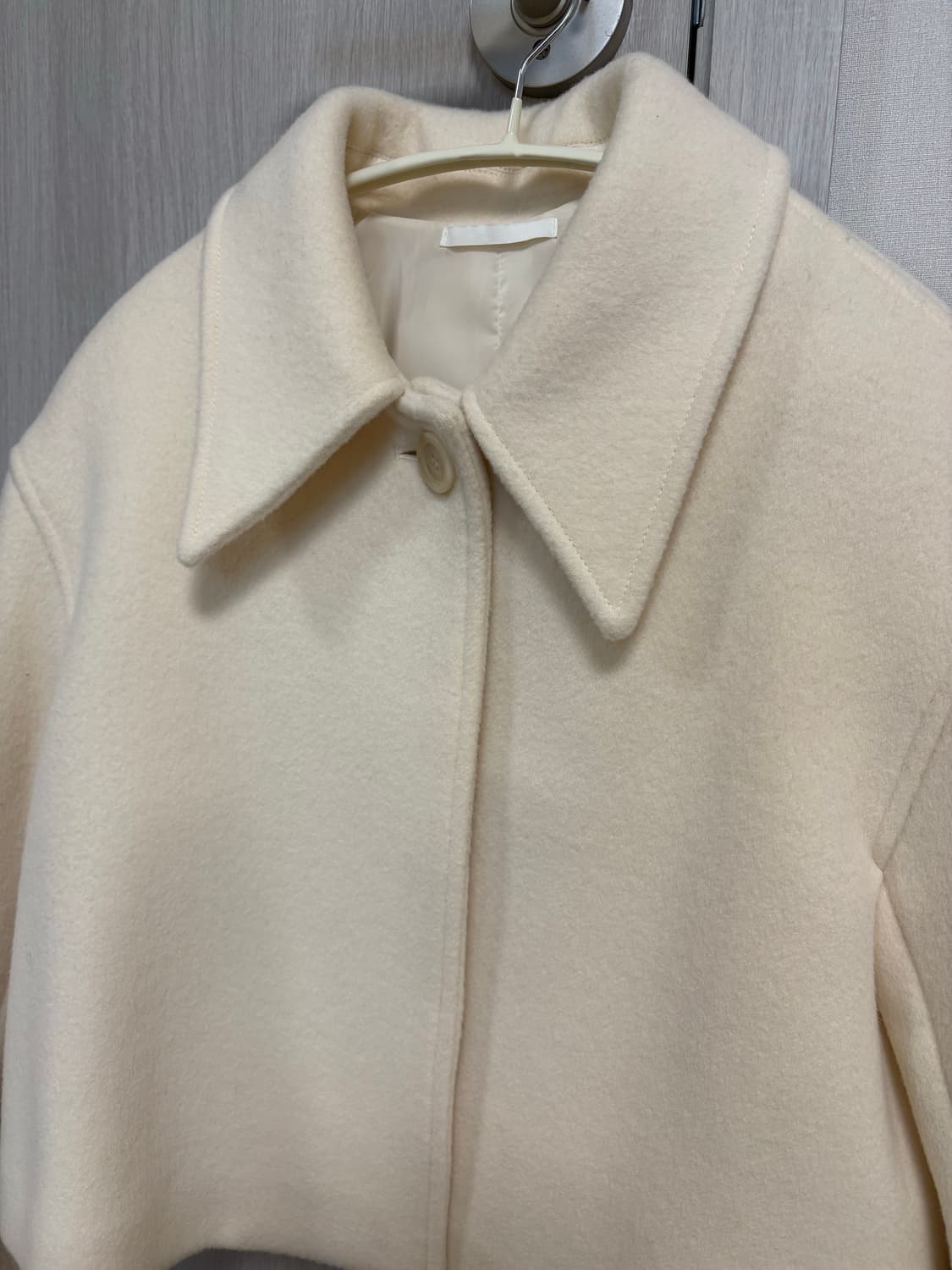 아모멘토 크롭 코트 아이보리 상품이미지5