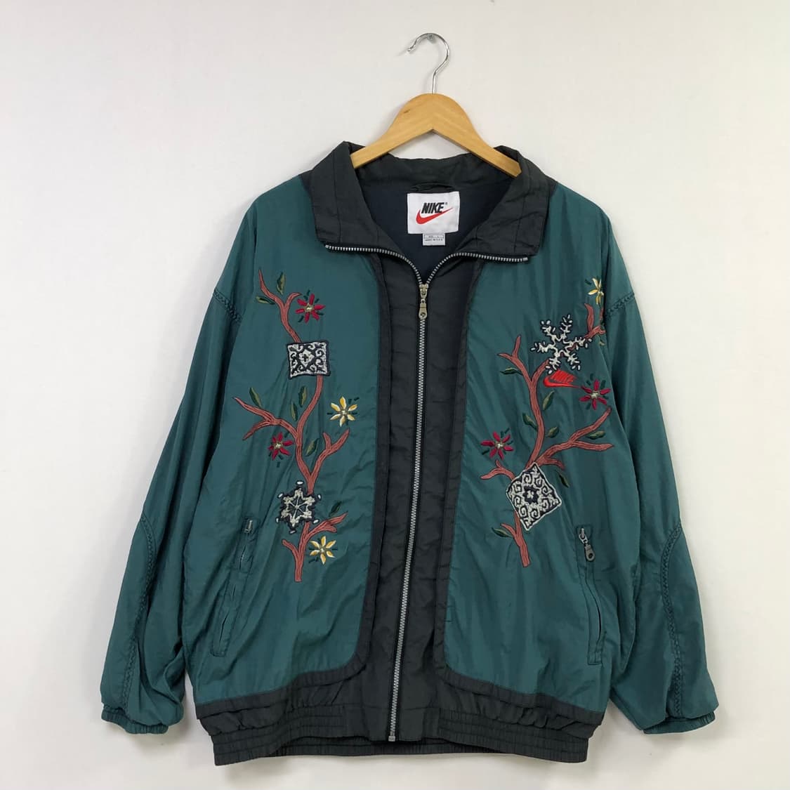 105 나이키 올드스쿨 바람막이 상품이미지2