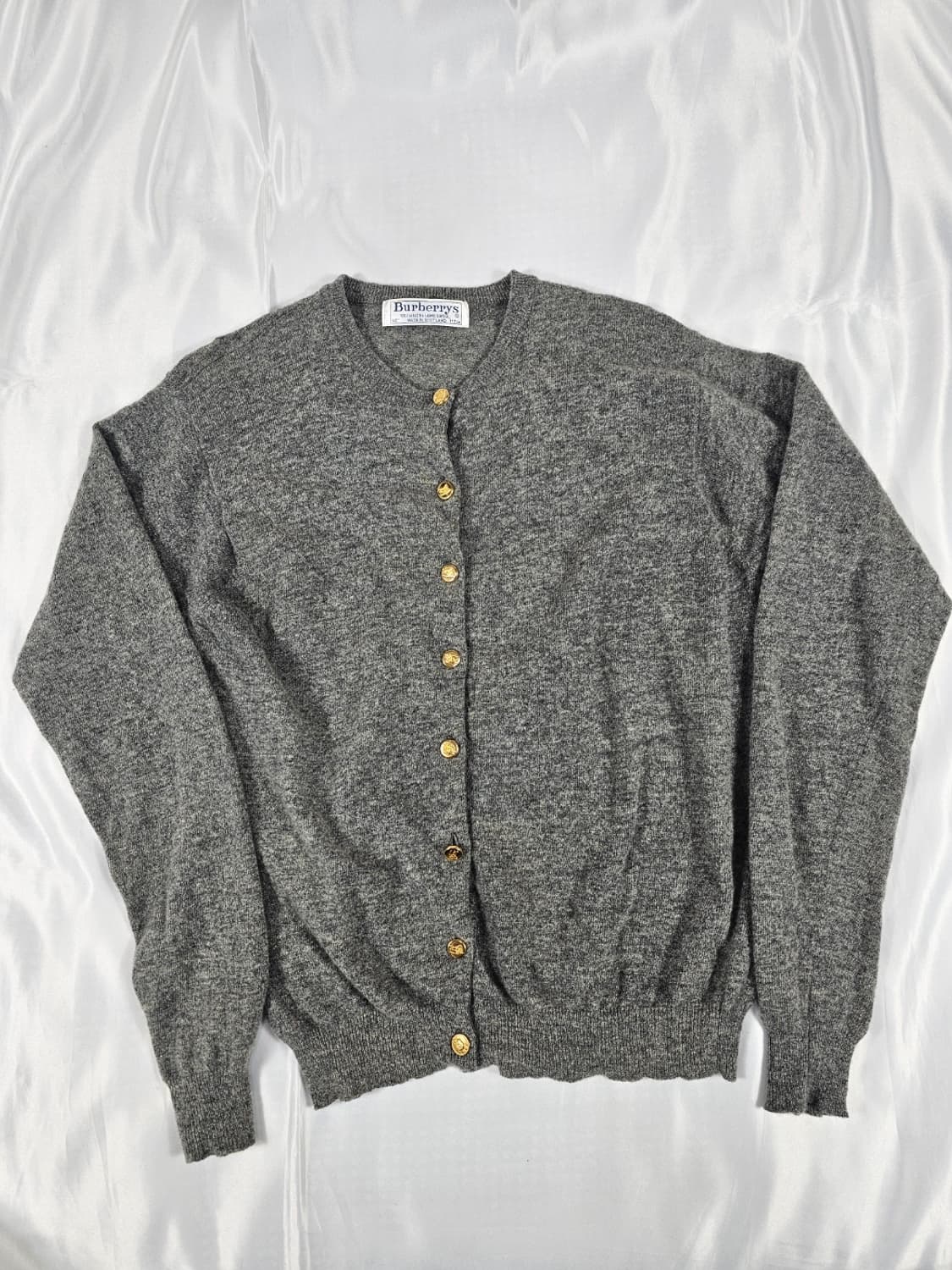 버버리라운드넥가디건 상품이미지1