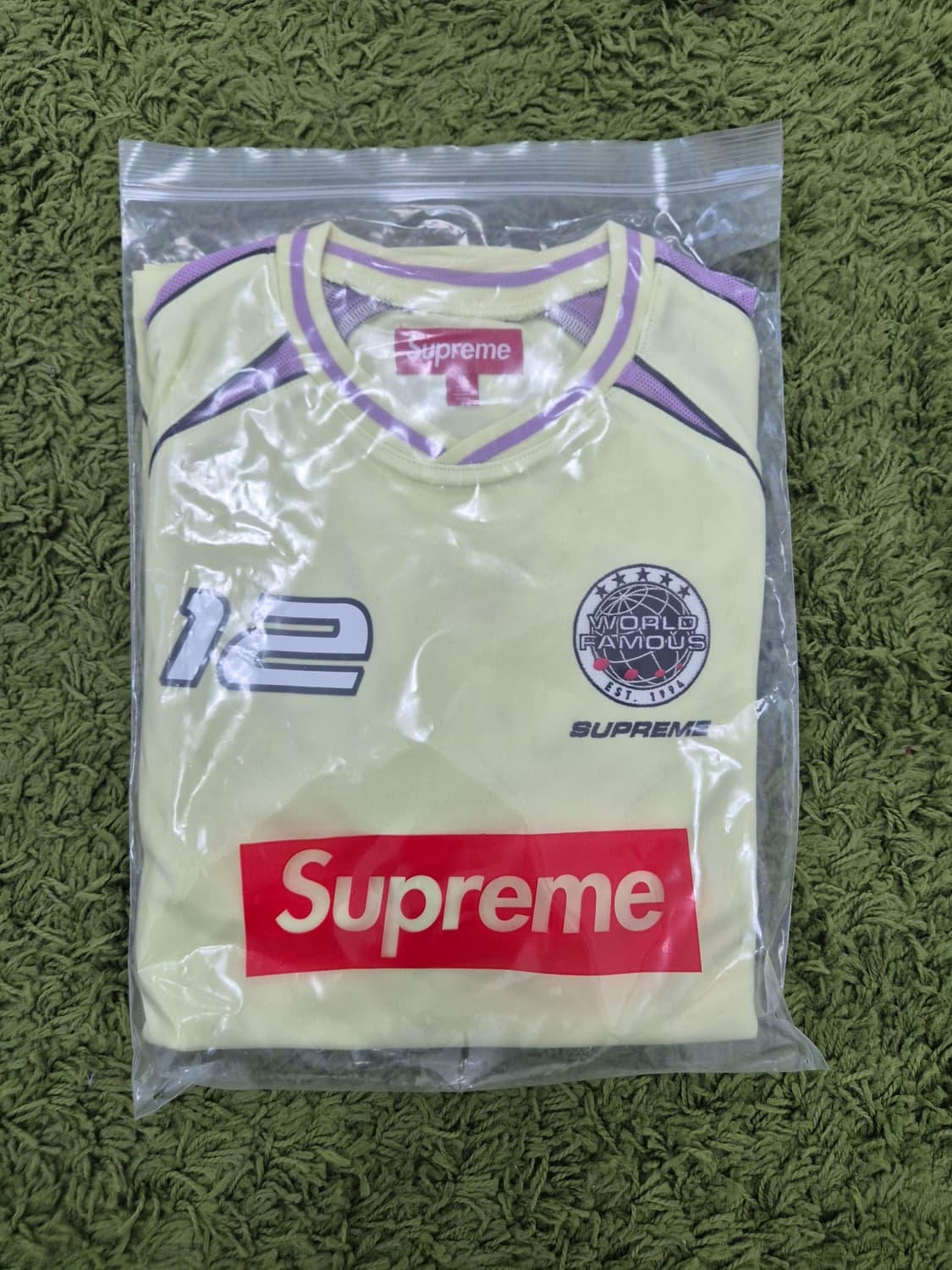 슈프림 파이핑 사커 저지 페일 옐로우 - 25FW 상품이미지3