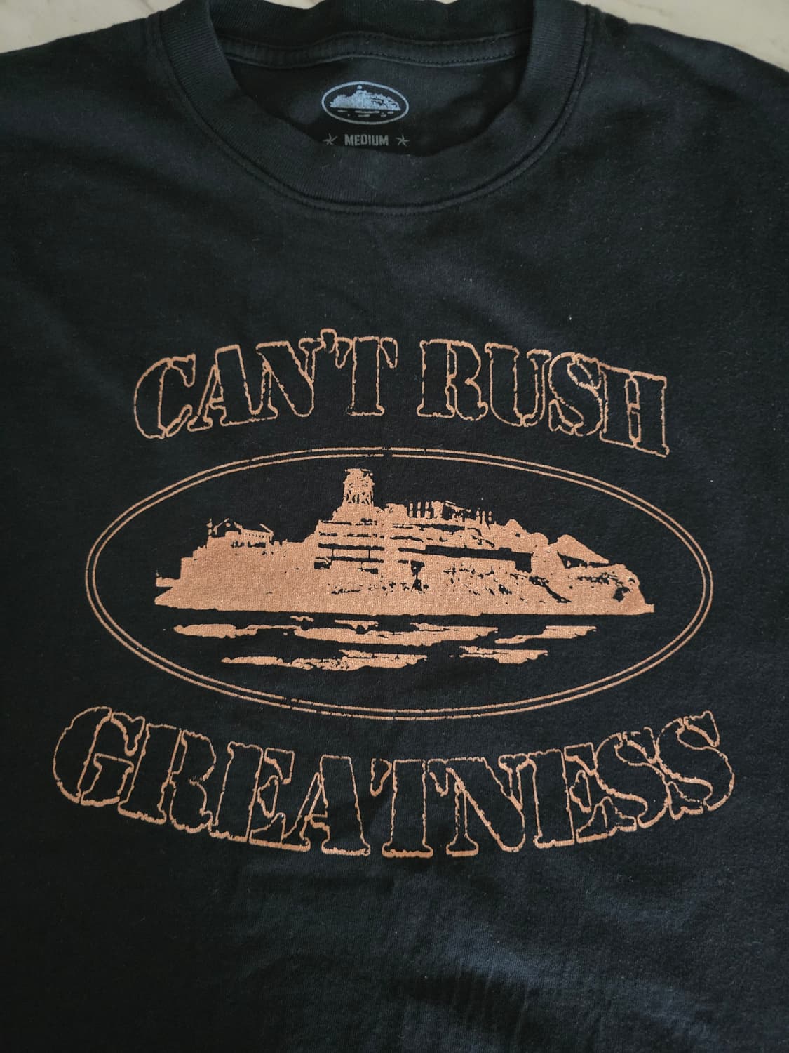 코르테이즈 X 센트럴씨 CAN'T RUSH GREATNESS 반팔 티셔츠 상품이미지1