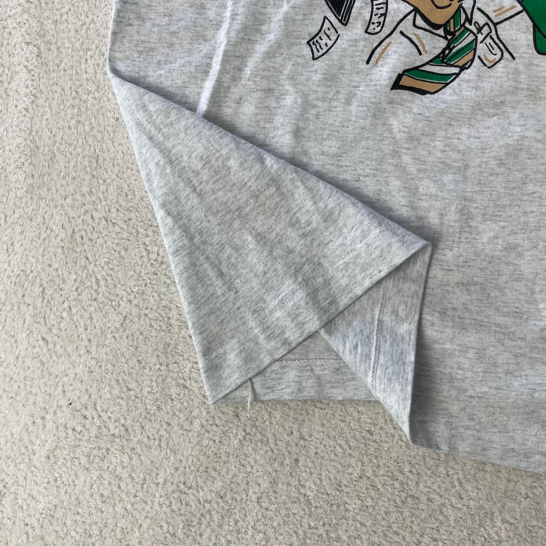 90s 프룻오브더룸 “EAT YOUR GUN LAW” 싱글스티치 티셔츠 상품이미지4