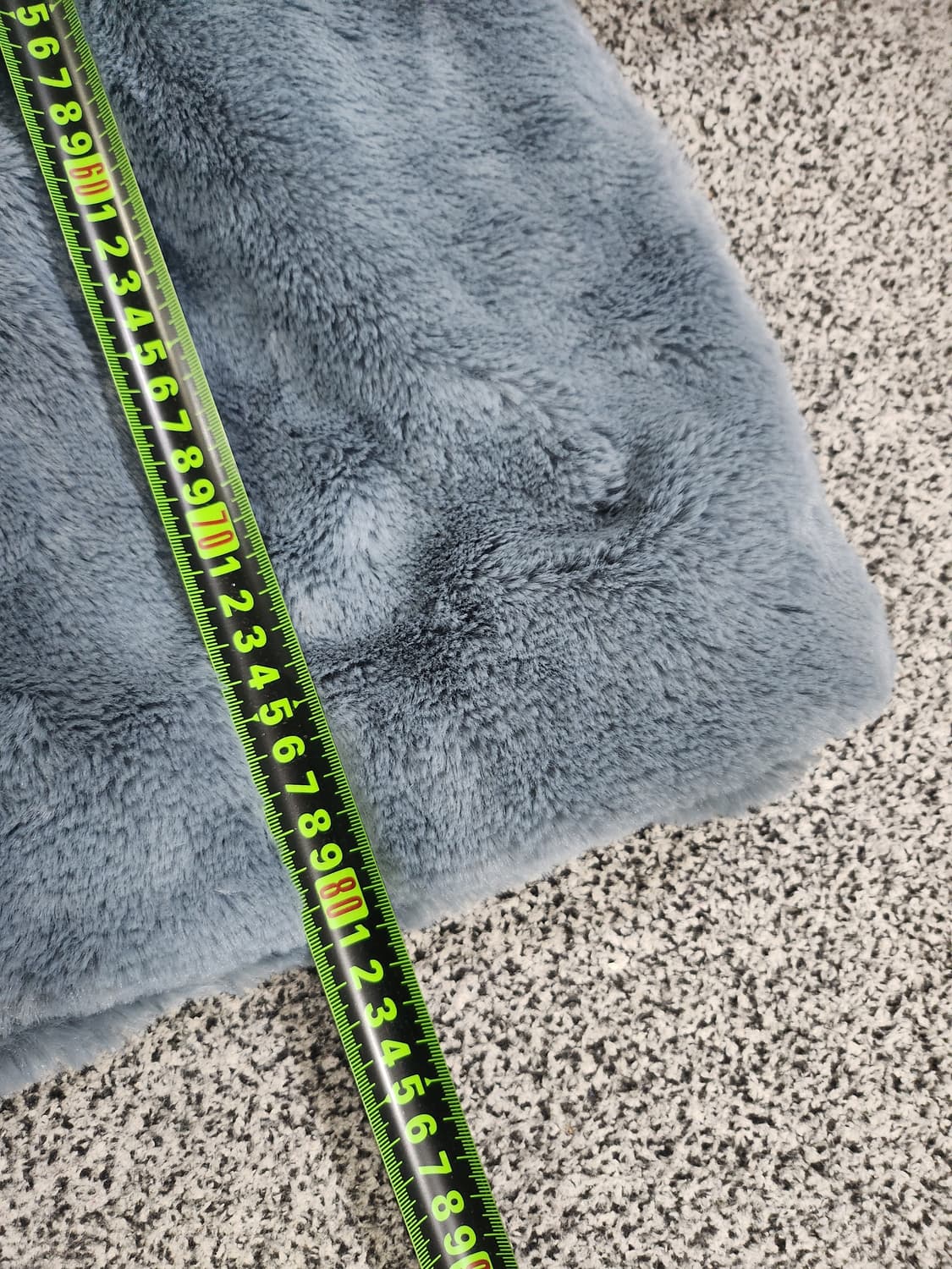 블루 & 핑크 배색 페이크 퍼 코트 상품이미지8