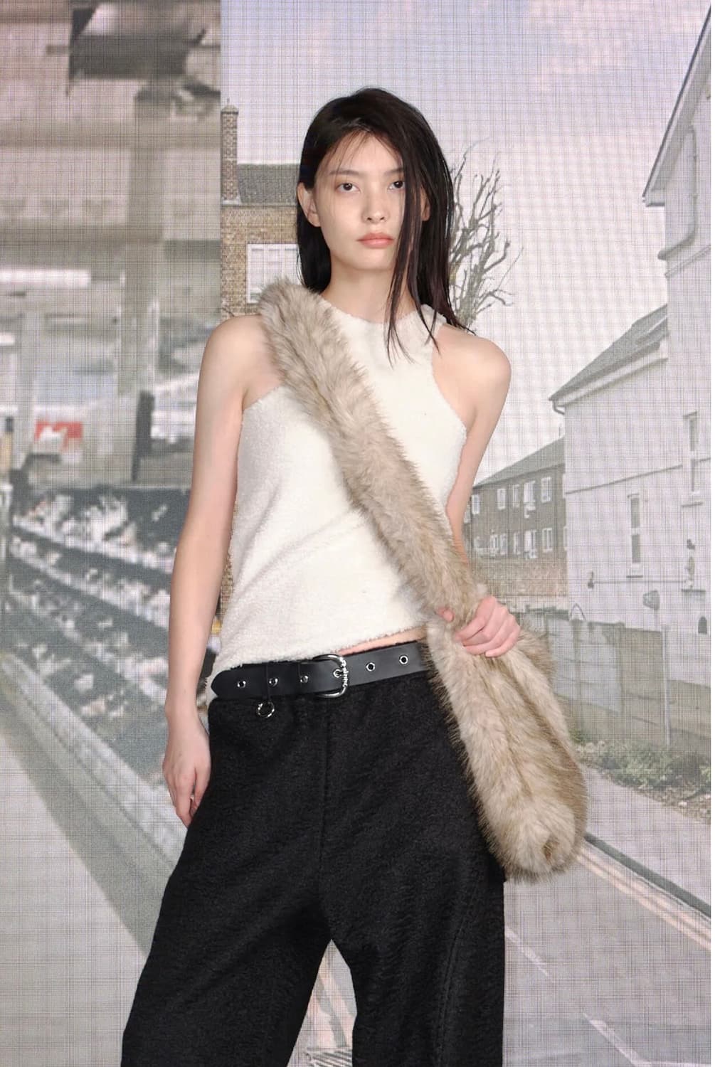 CERRIC FLEECE UNBALNCE SLEEVELESS  상품이미지2