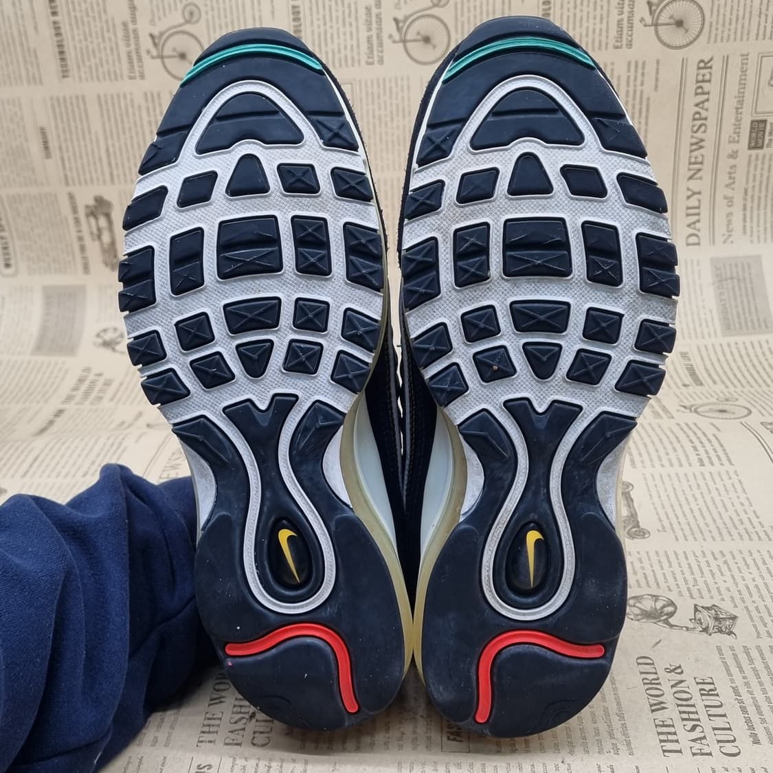 나이키 에어맥스 98 레인보우 운동화 250 상품이미지3