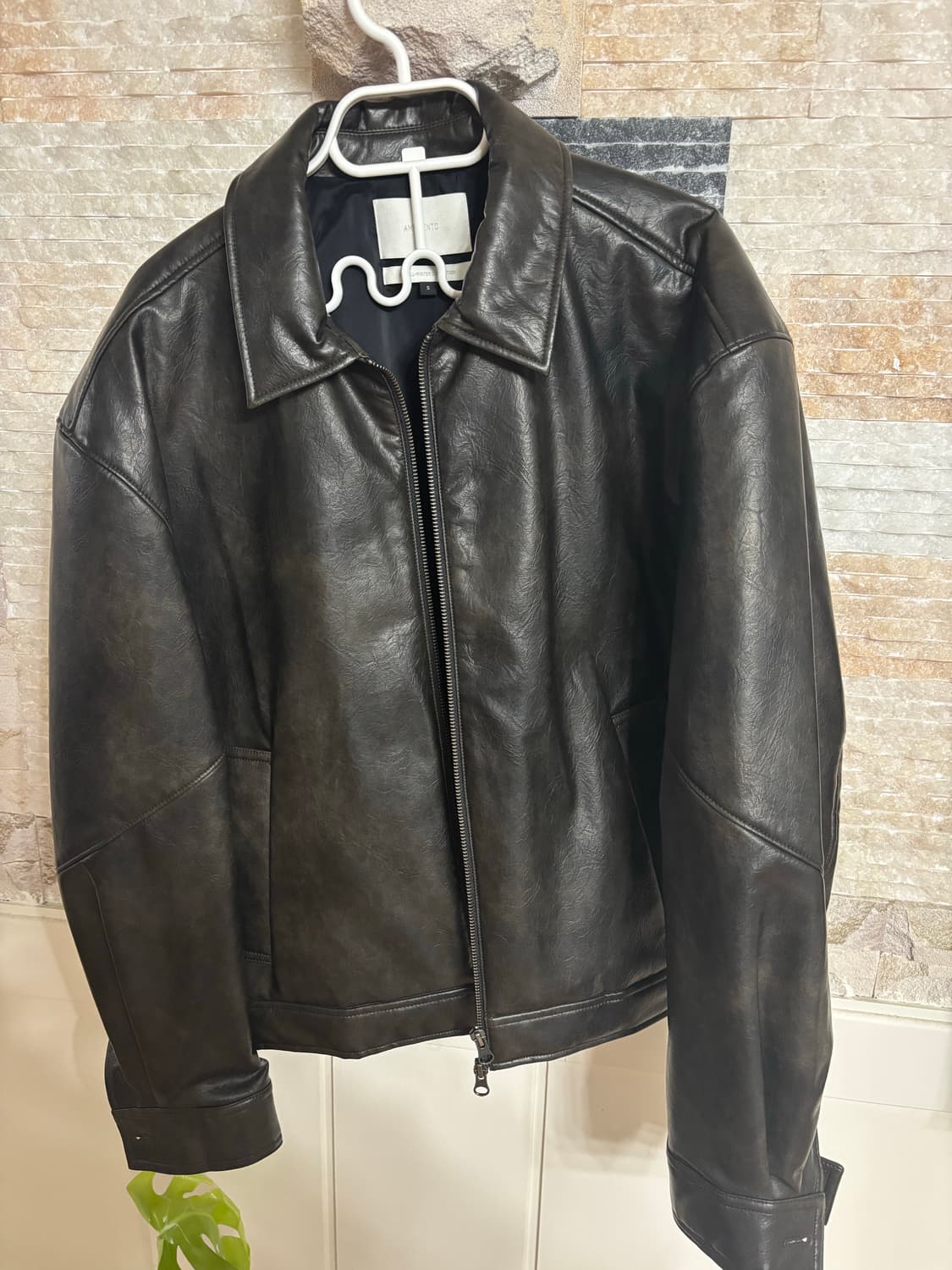 아모멘토 25FW 비건 레더 블루종 S 사이즈 판매 상품이미지5