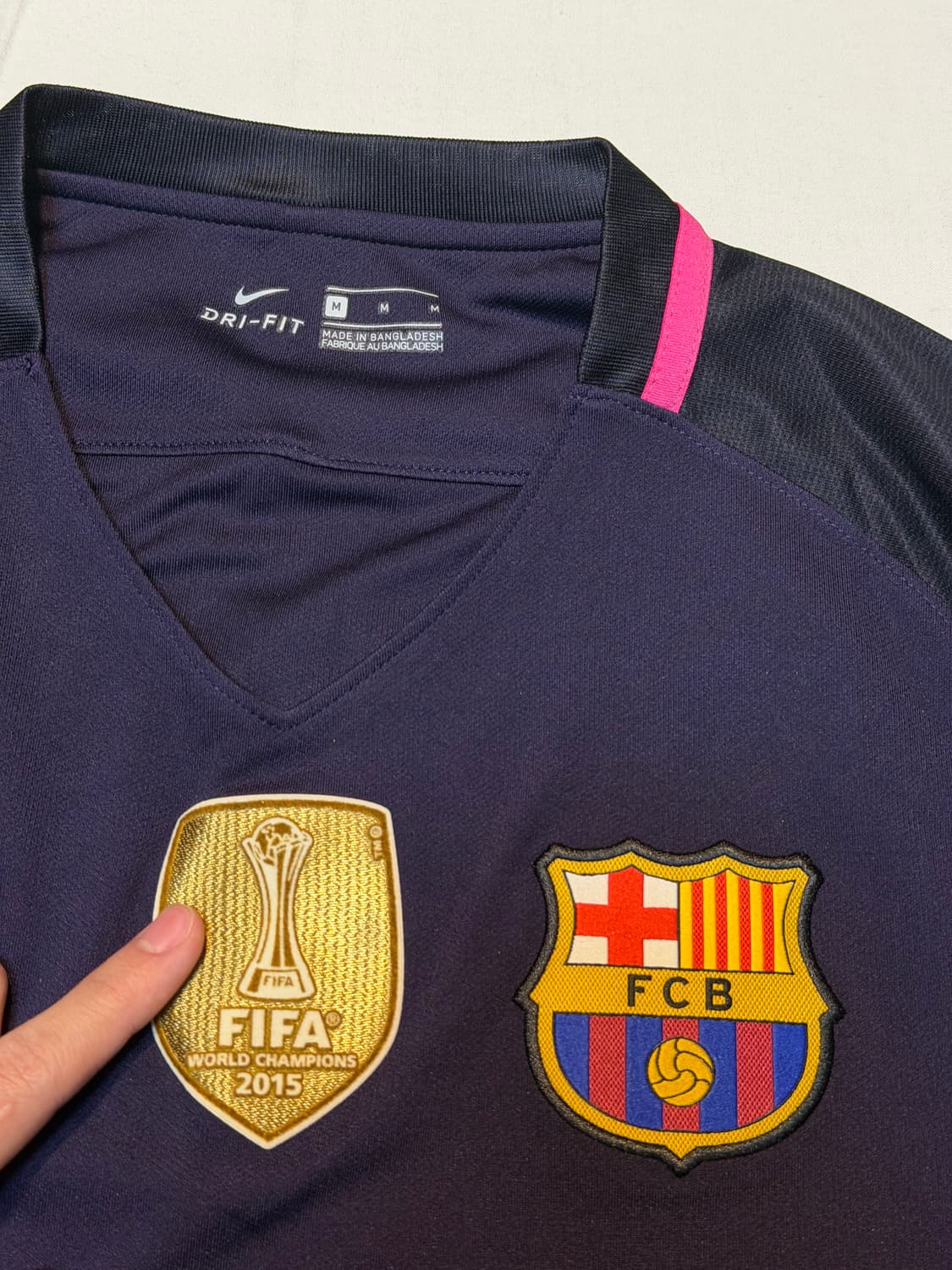 나이키 16-17 바르셀로나 네이마르 어웨이 유니폼 상품이미지4