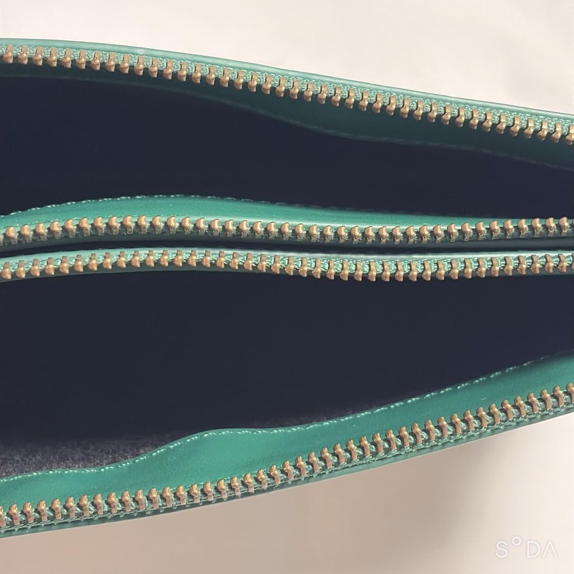 셀린느 클러치백 그린 상품이미지9