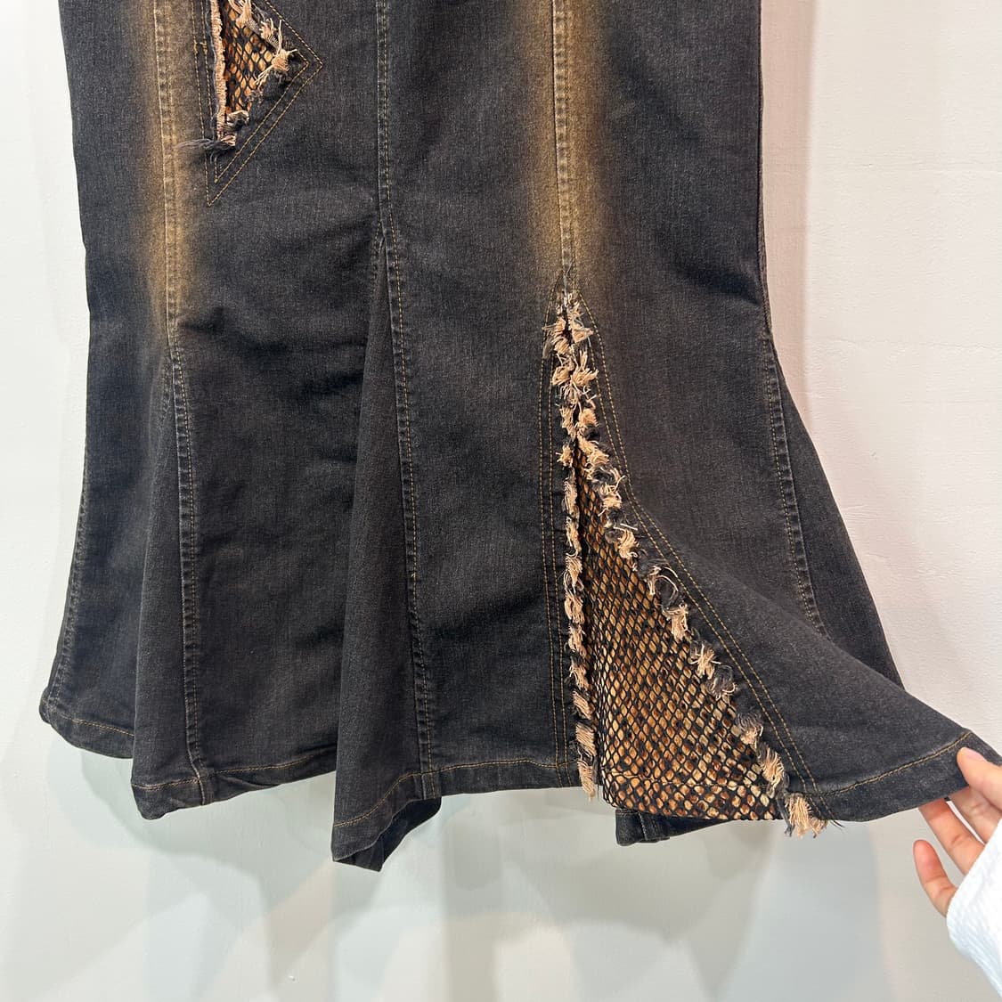 브라운 그런지 데님 언발 스커트 상품이미지4