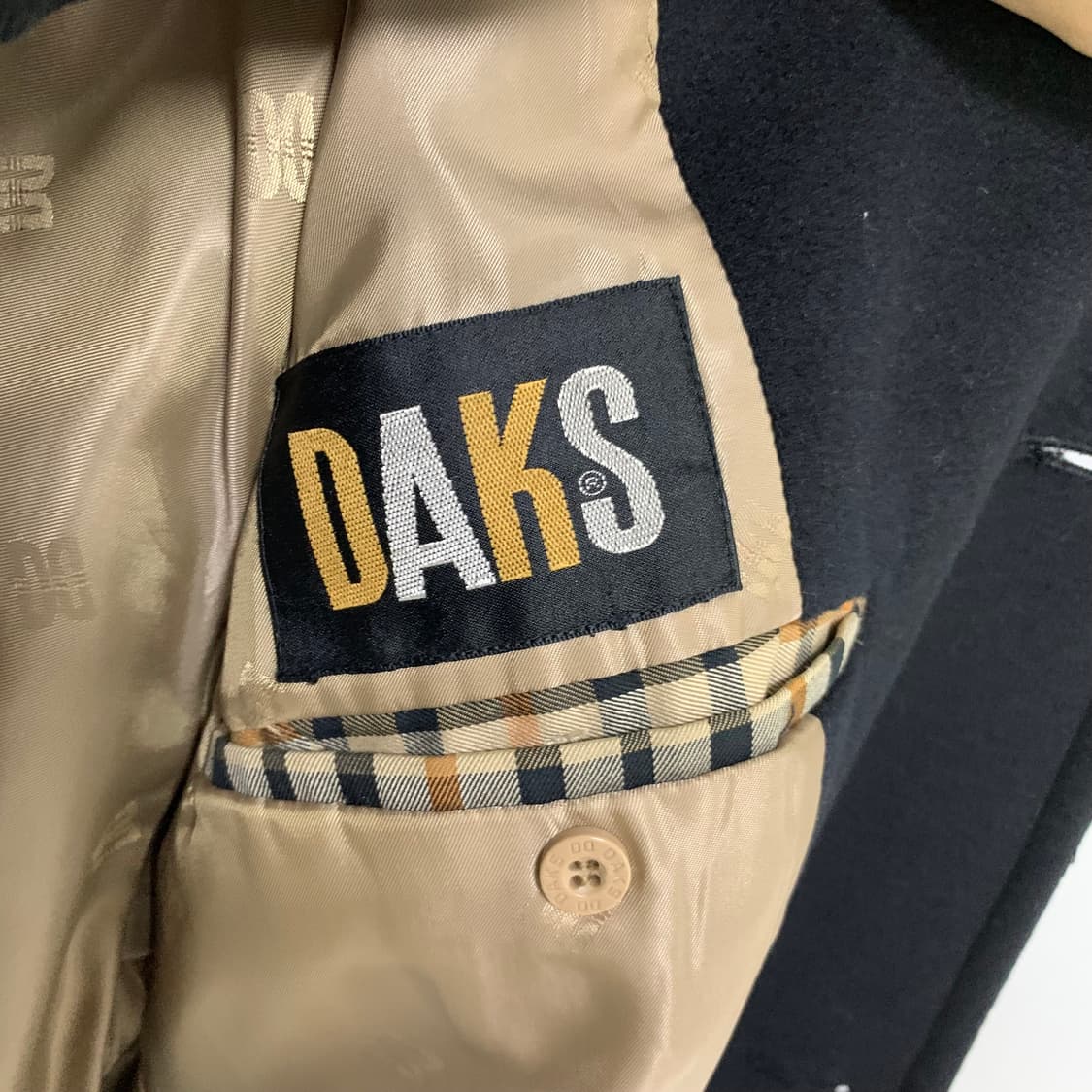 DAKS 블랙 버튼 울 코트 빈티지 남녀공용  상품이미지6