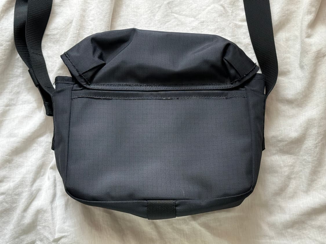 아크네 스튜디오 립스탑 미디엄 메신저백 상품이미지3