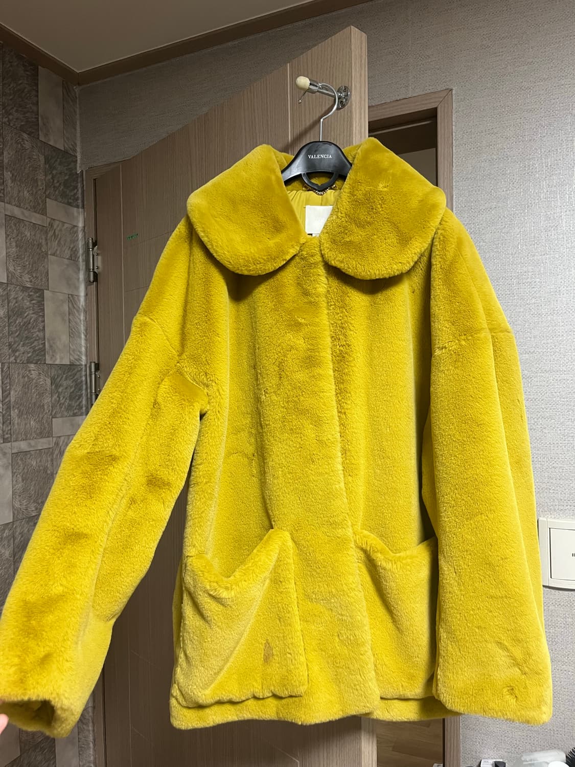 H&m 머스타드 빈티지 퍼 자켓 상품이미지1