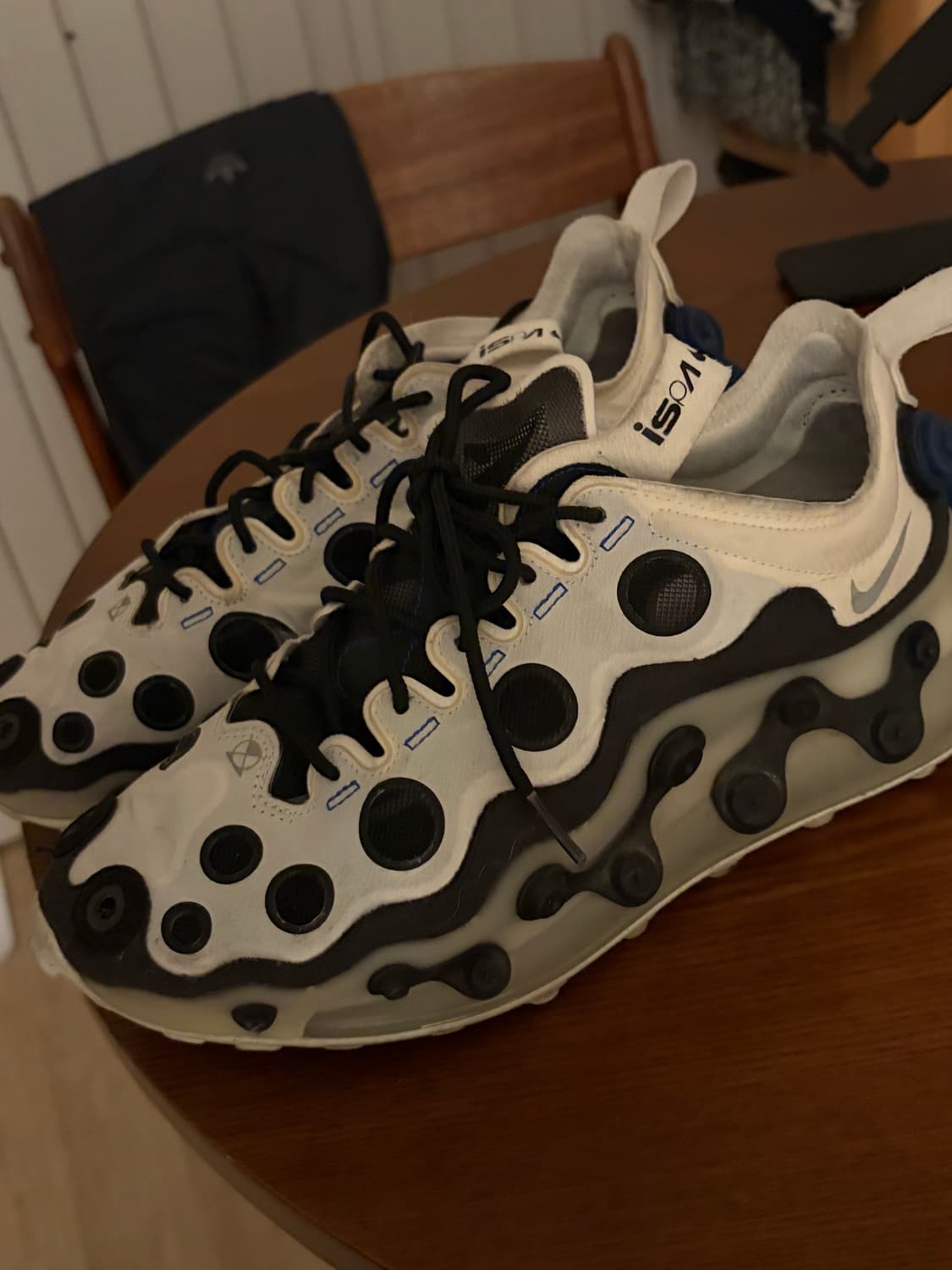 나이키 에어맥스 720 245 상품이미지3