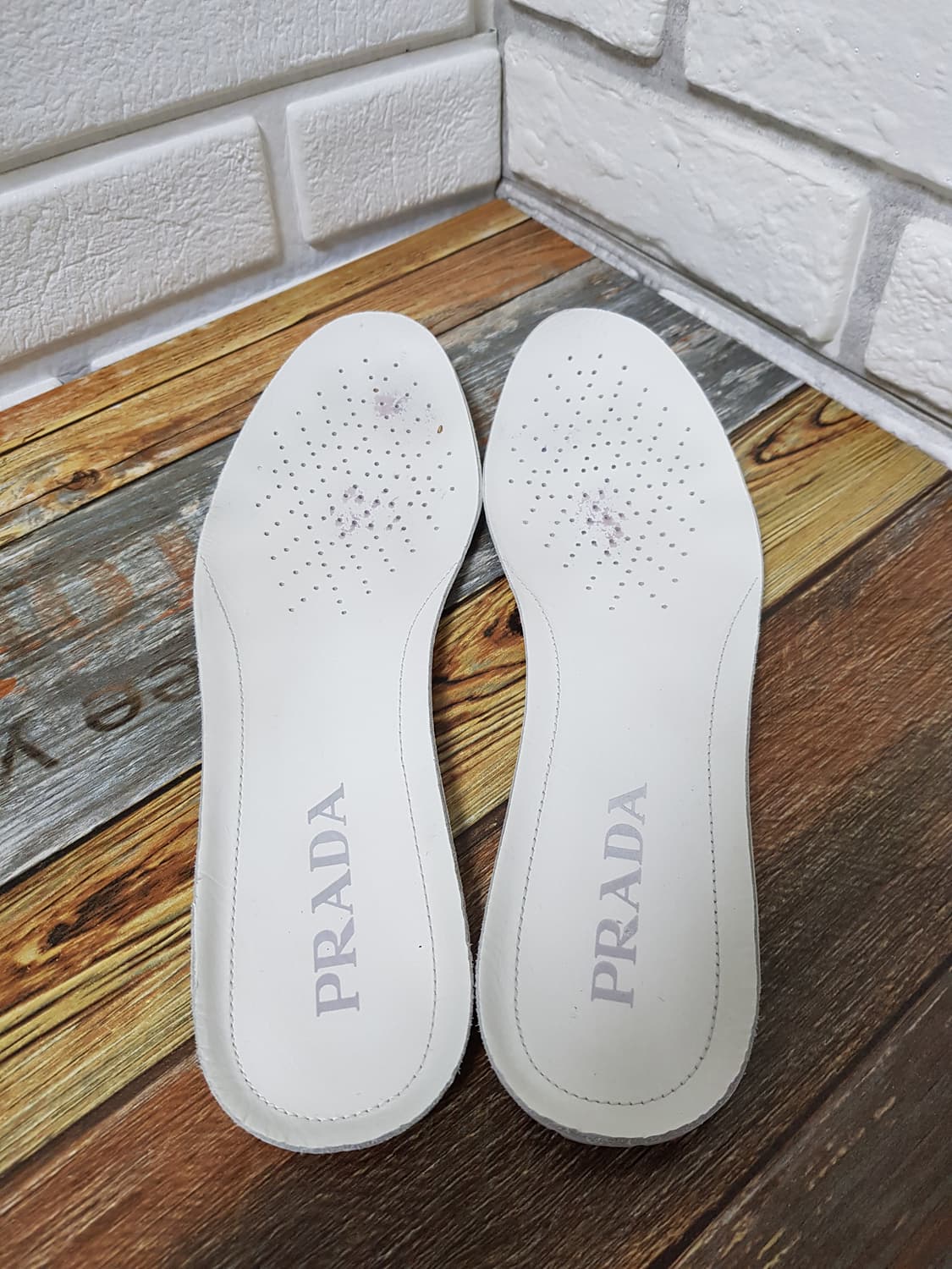 [7/260/정품] 프라다 카모 스웨이드 스니커즈 상품이미지9