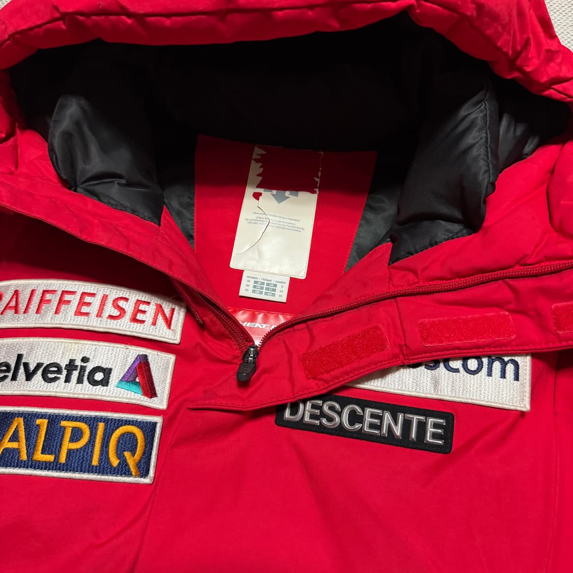 데상트 아우디 스키 팀 패딩 자켓 상품이미지3