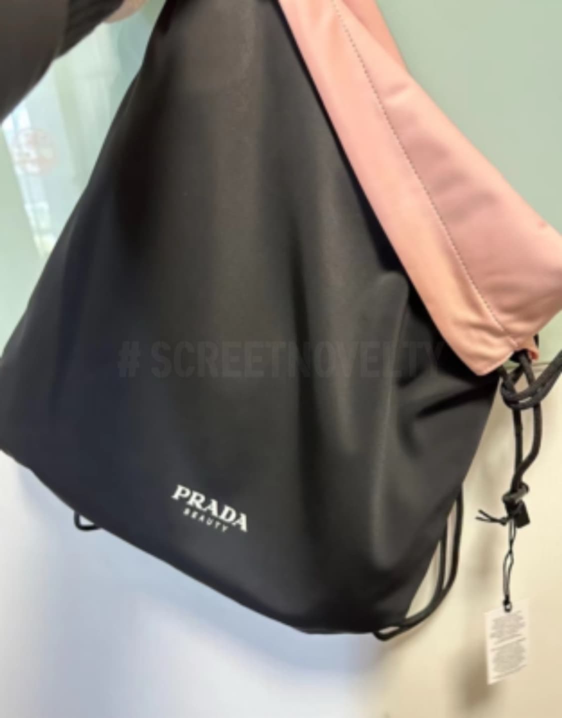프라다 리미티드 양면 리버시블 백팩 핑크&블랙 상품이미지8