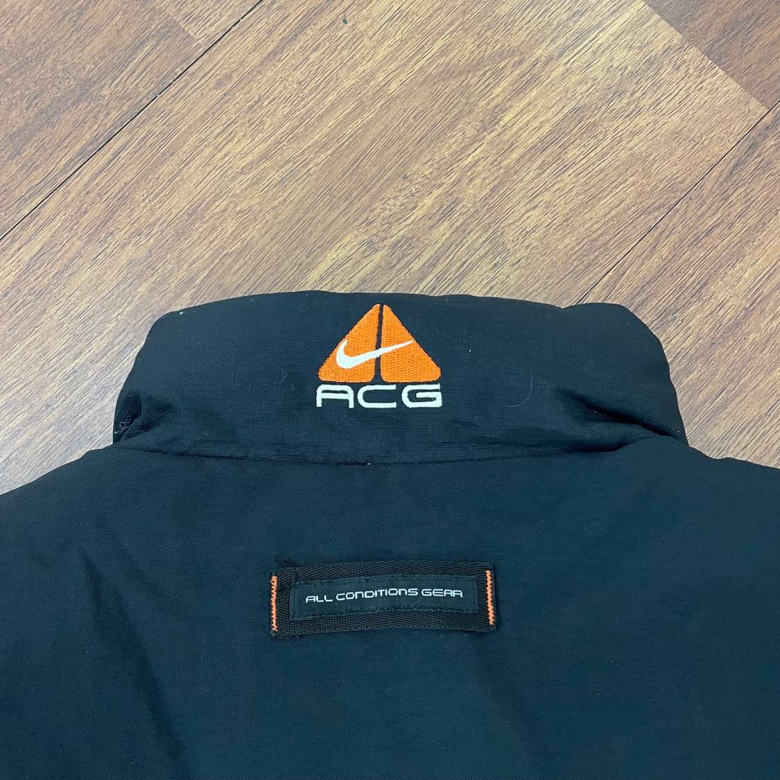 나이키 ACG 00s 패딩조끼 상품이미지3